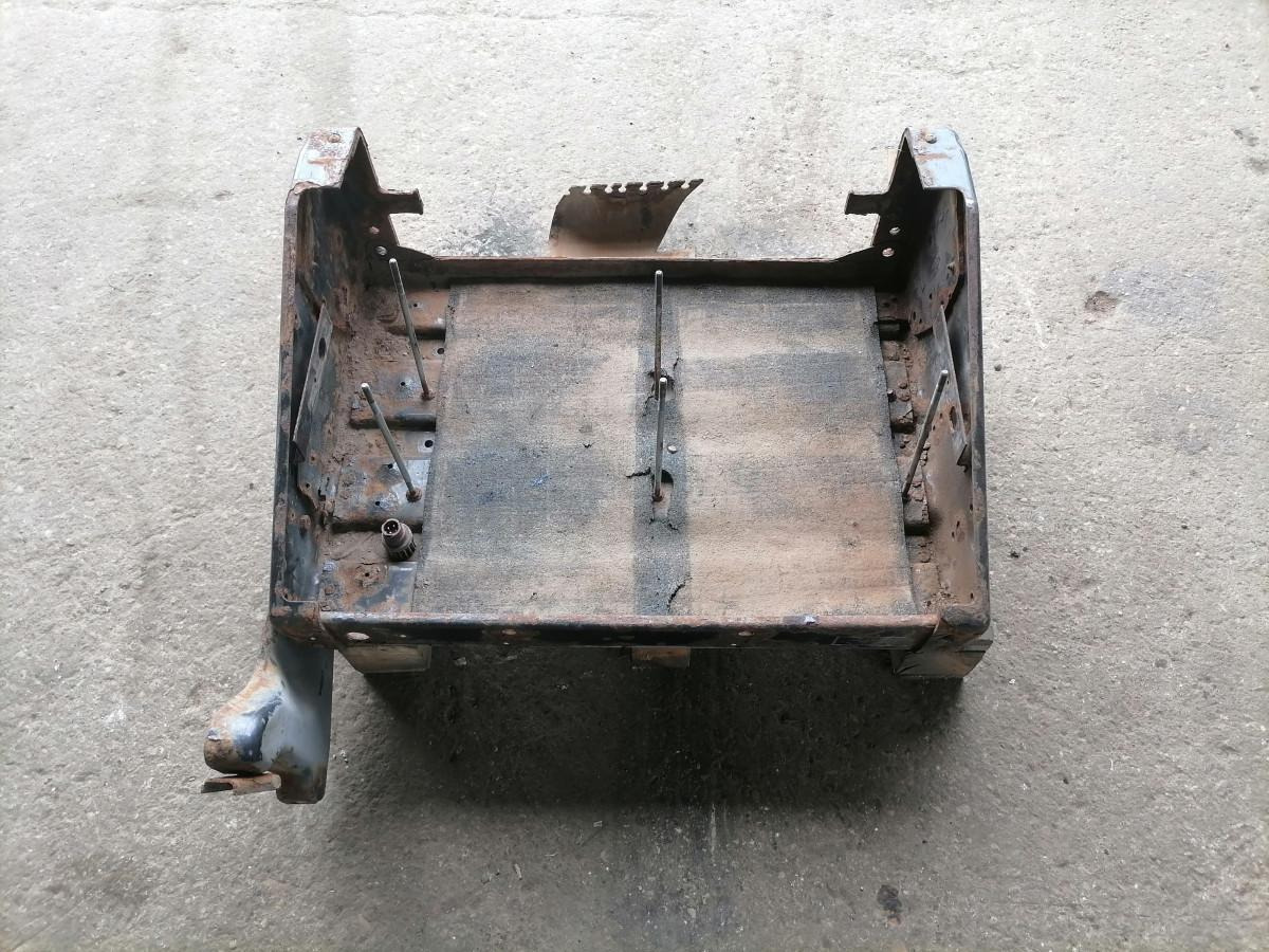 MAN Battery box 81418605363 - Акумулатор за Камион: снимка 1 MAN Battery box 81418605363 - Акумулатор за Камион: снимка 1