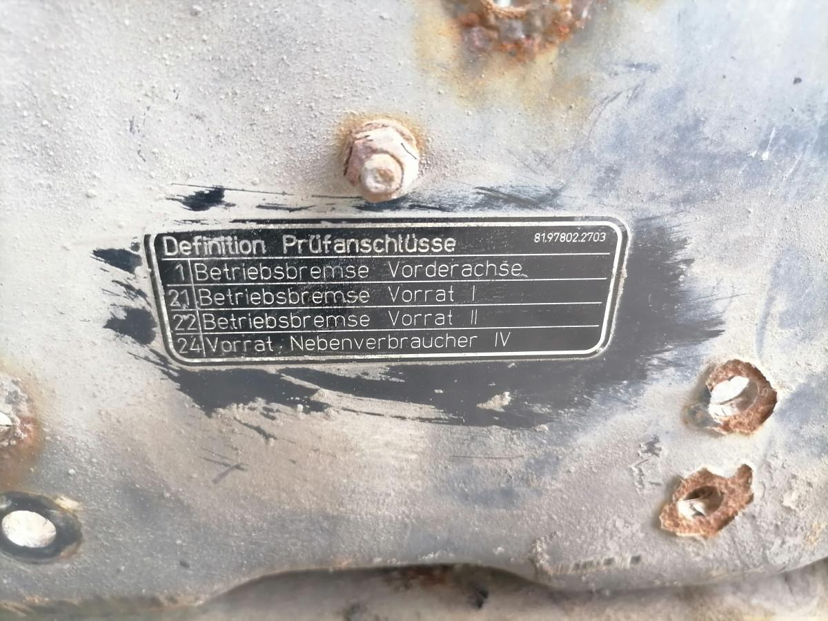 MAN Battery box 81418605363 - Акумулатор за Камион: снимка 2 MAN Battery box 81418605363 - Акумулатор за Камион: снимка 2