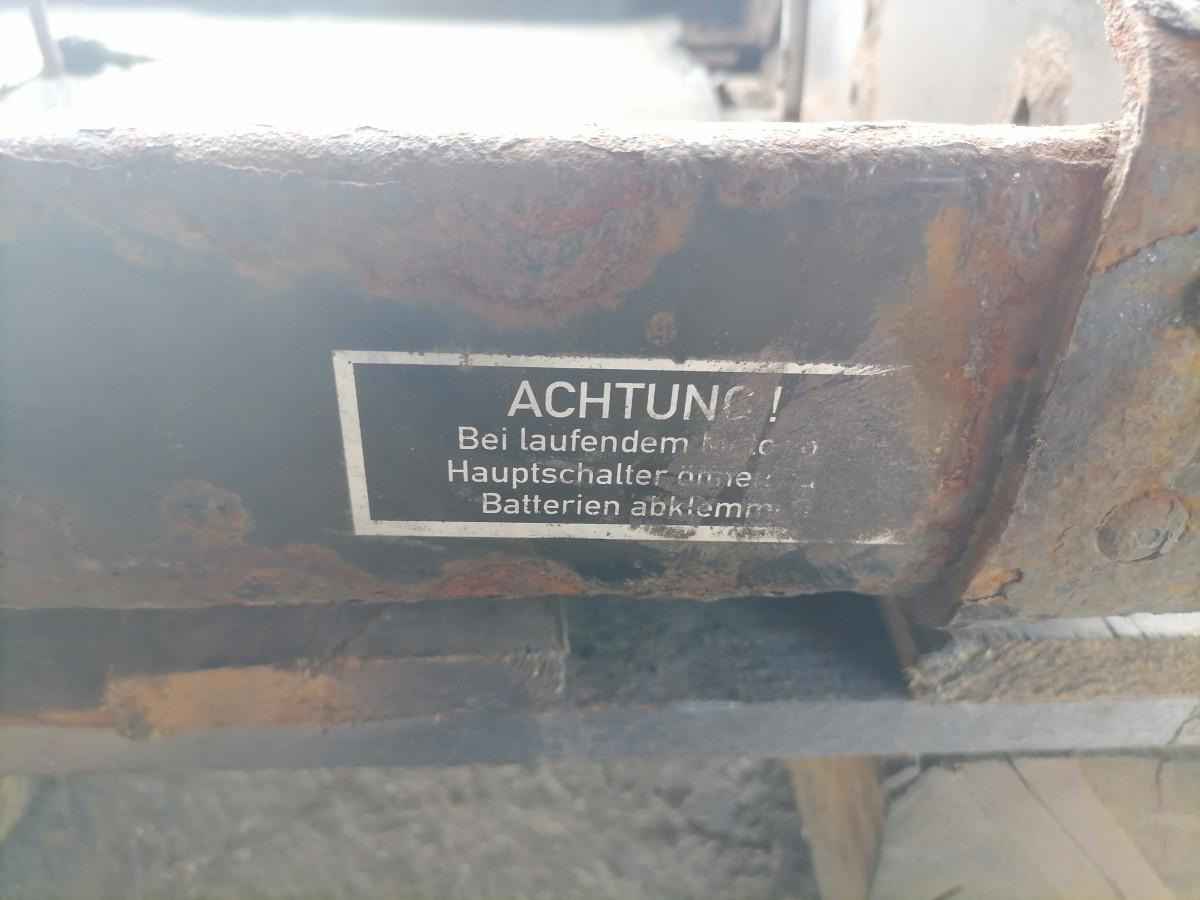 MAN Battery box 81418605363 - Акумулатор за Камион: снимка 4 MAN Battery box 81418605363 - Акумулатор за Камион: снимка 4