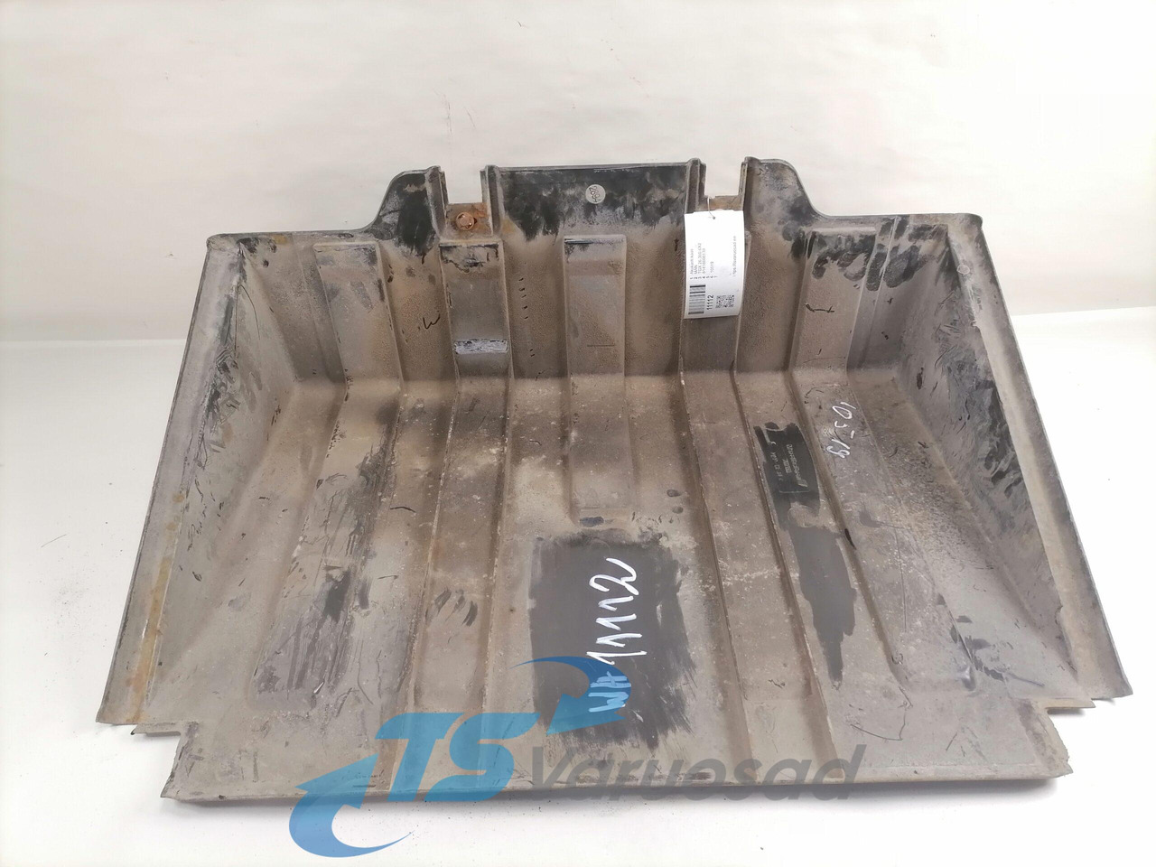 MAN Battery cover 81418600139 - Акумулатор за Камион: снимка 3 MAN Battery cover 81418600139 - Акумулатор за Камион: снимка 3