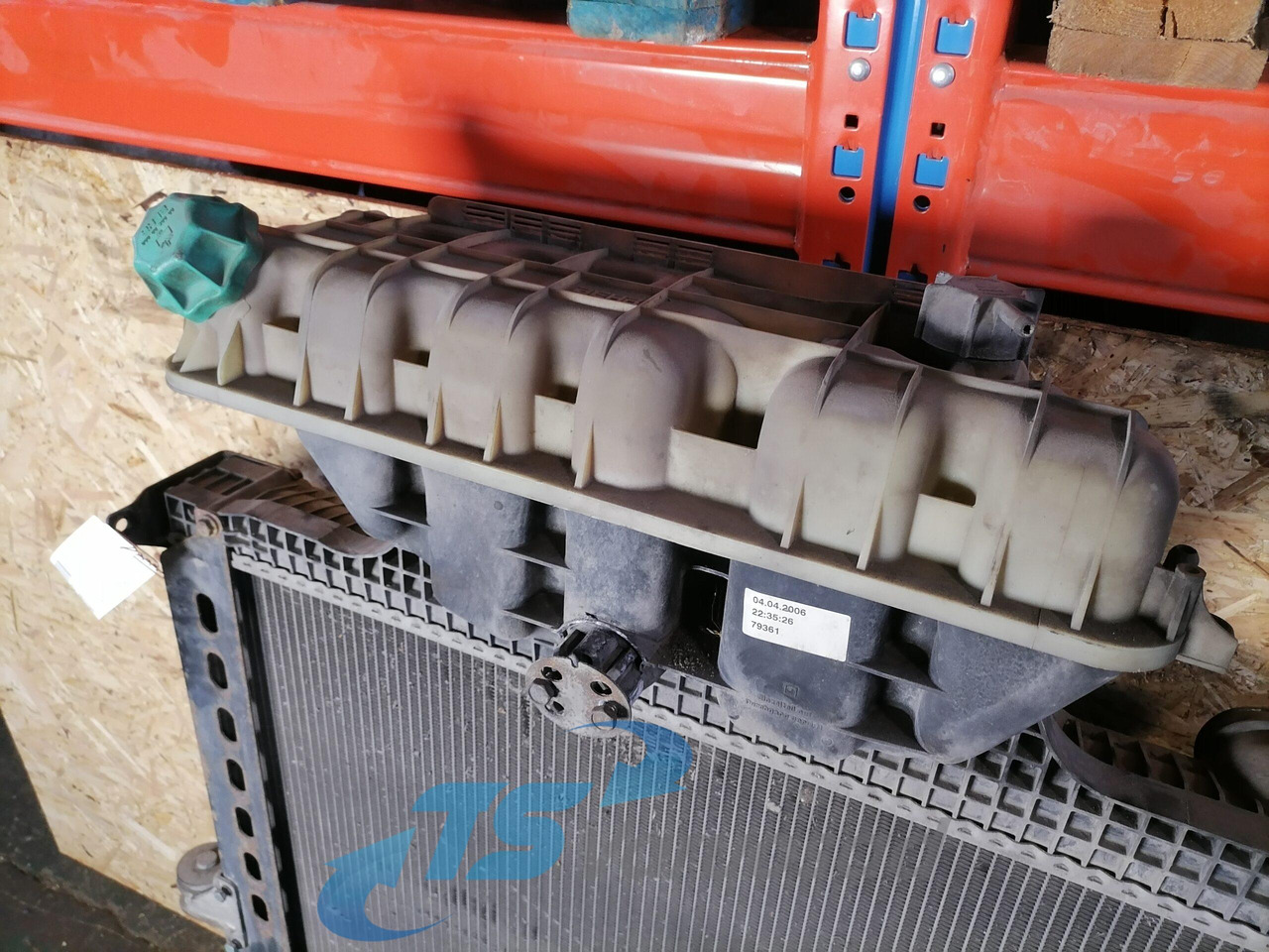 MAN Cooling radiator 81061016477 - Радиатор за Камион: снимка 5 MAN Cooling radiator 81061016477 - Радиатор за Камион: снимка 5