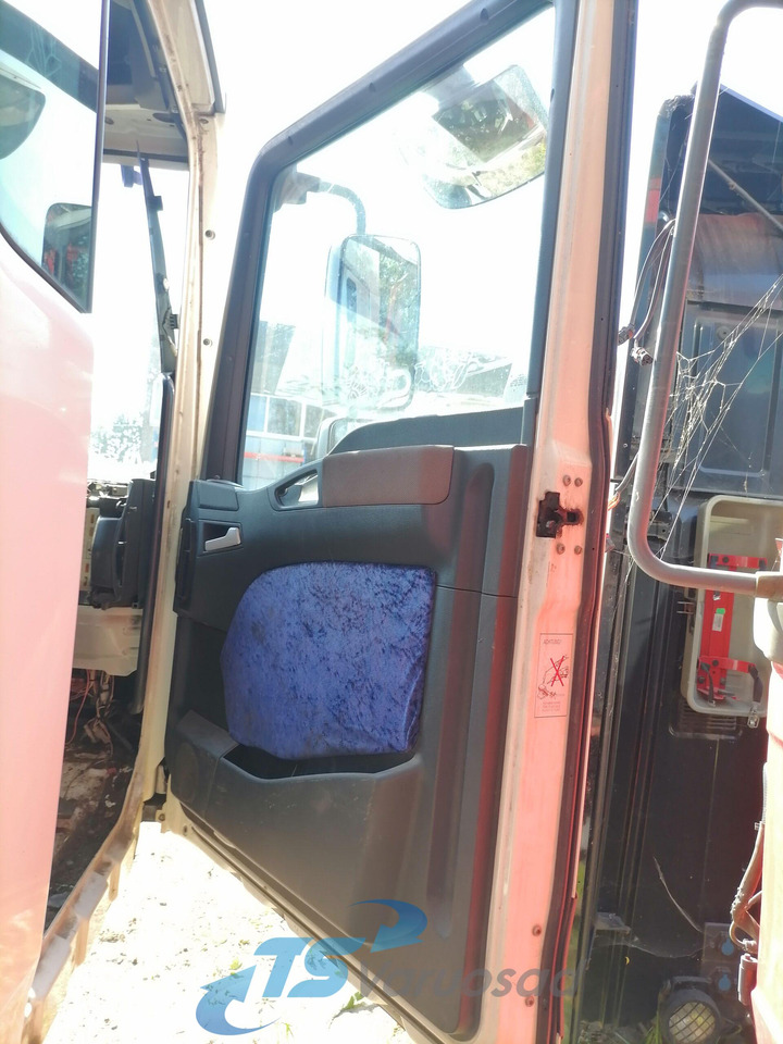 MAN Door 81626004130 - Врата и части за Камион: снимка 4 MAN Door 81626004130 - Врата и части за Камион: снимка 4