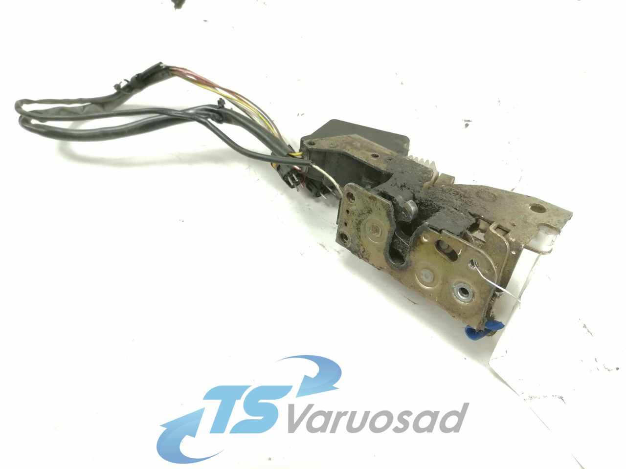 MAN Door lock 81626806122 - Врата и части за Камион: снимка 1 MAN Door lock 81626806122 - Врата и части за Камион: снимка 1