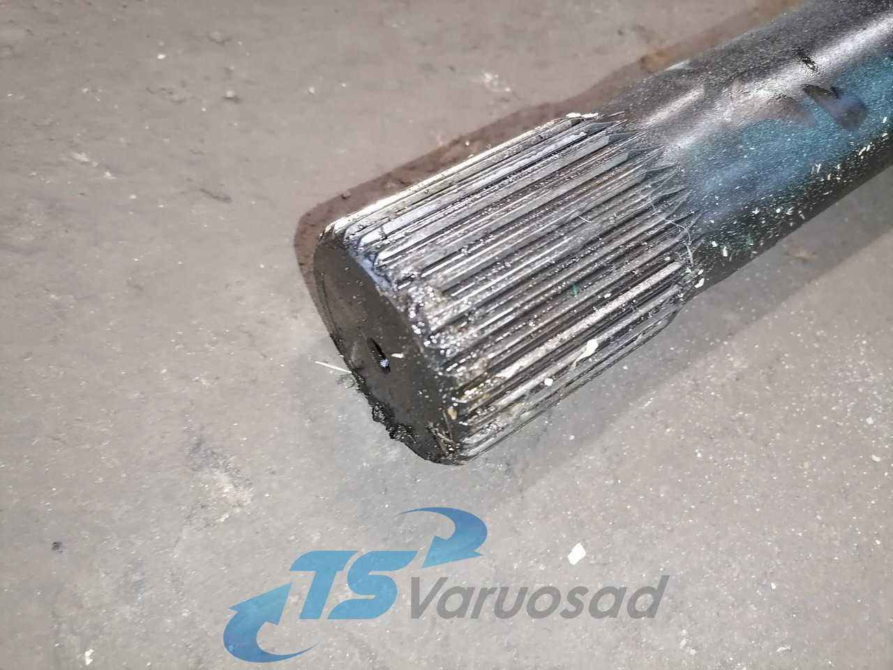 MAN Drive shaft 81355020146 - Полуоска за Камион: снимка 3 MAN Drive shaft 81355020146 - Полуоска за Камион: снимка 3