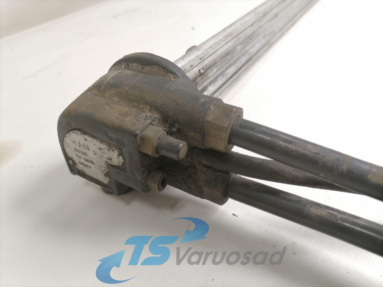 MAN Fuel pick up 6030 - Горивна система за Камион: снимка 3 MAN Fuel pick up 6030 - Горивна система за Камион: снимка 3