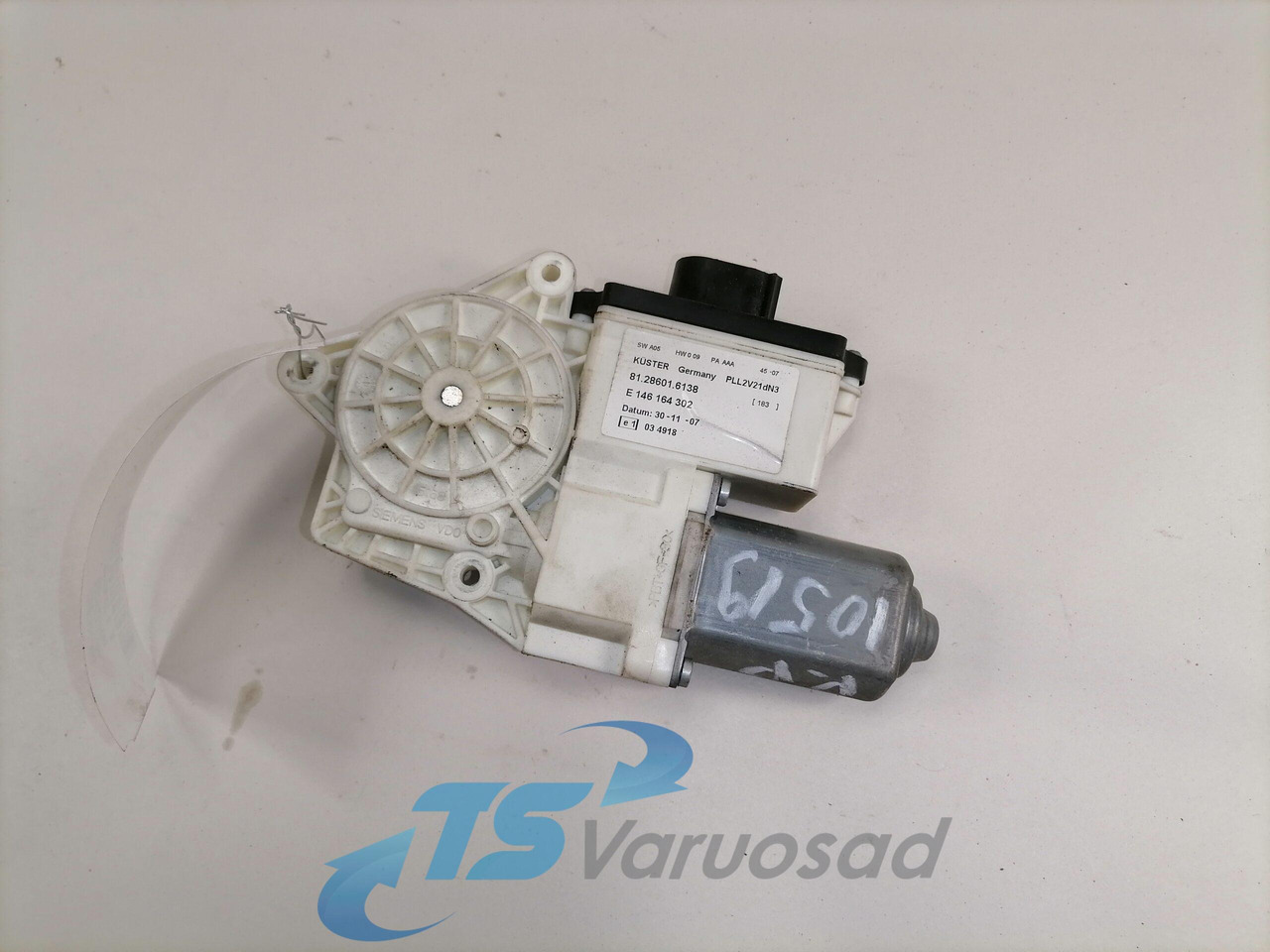 MAN Glass lift 81286016138 - Стъкло и части за Камион: снимка 3 MAN Glass lift 81286016138 - Стъкло и части за Камион: снимка 3