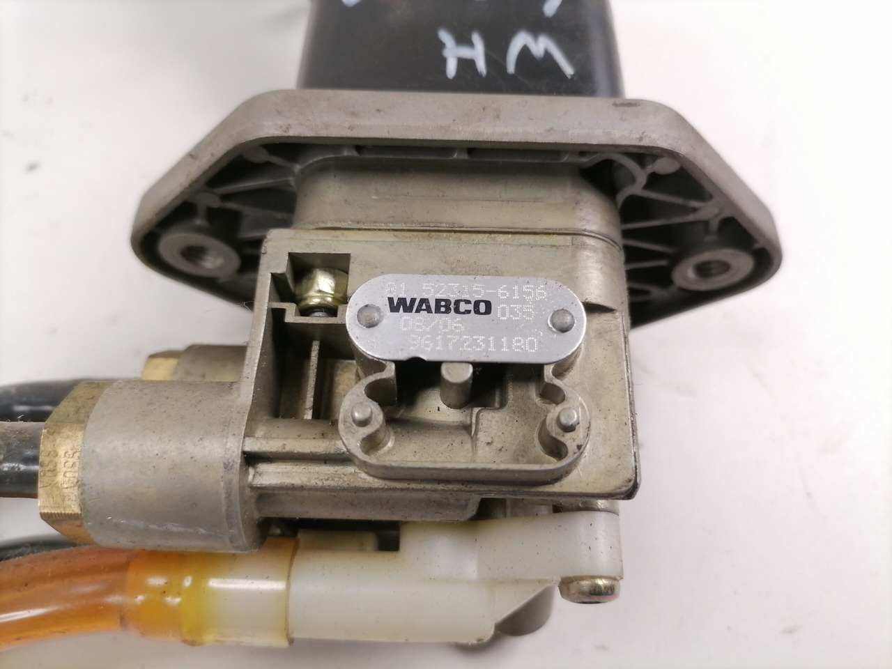 MAN Handbrake control lever 81523156156 - Универсална част за Камион: снимка 4 MAN Handbrake control lever 81523156156 - Универсална част за Камион: снимка 4