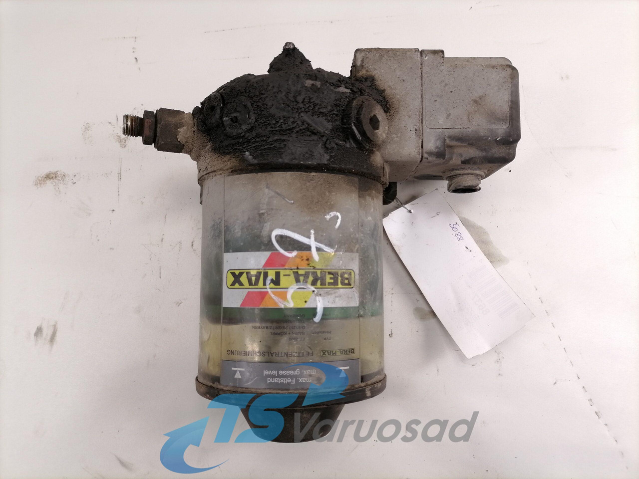 MAN Keskmäärde pump 81491016066 - Универсална част за Камион: снимка 3 MAN Keskmäärde pump 81491016066 - Универсална част за Камион: снимка 3