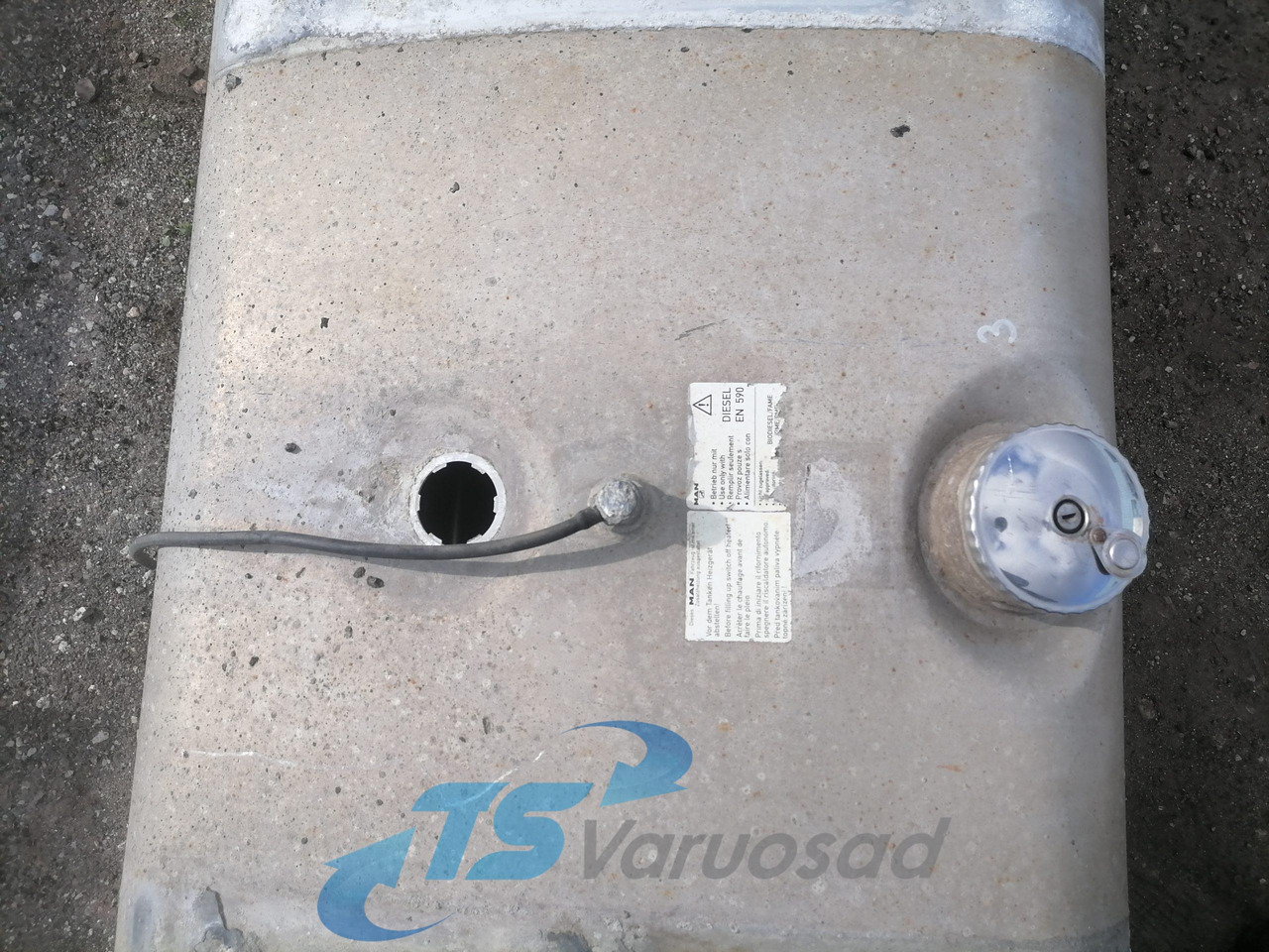 MAN Kütusepaak 710L 81122015712 - Резервоар за гориво за Камион: снимка 3 MAN Kütusepaak 710L 81122015712 - Резервоар за гориво за Камион: снимка 3