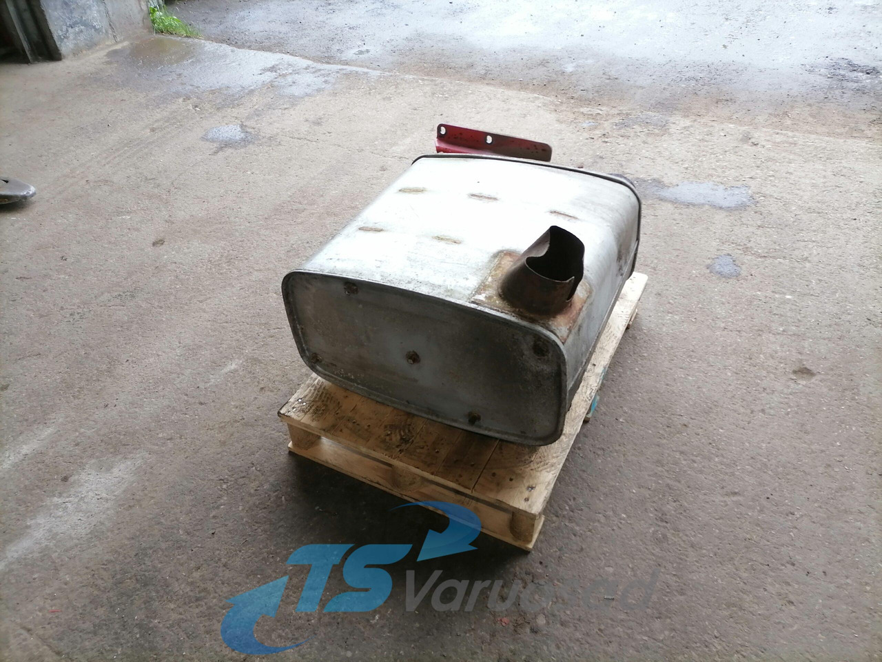 MAN Muffler 81151010346 - Заглушител за Камион: снимка 1 MAN Muffler 81151010346 - Заглушител за Камион: снимка 1