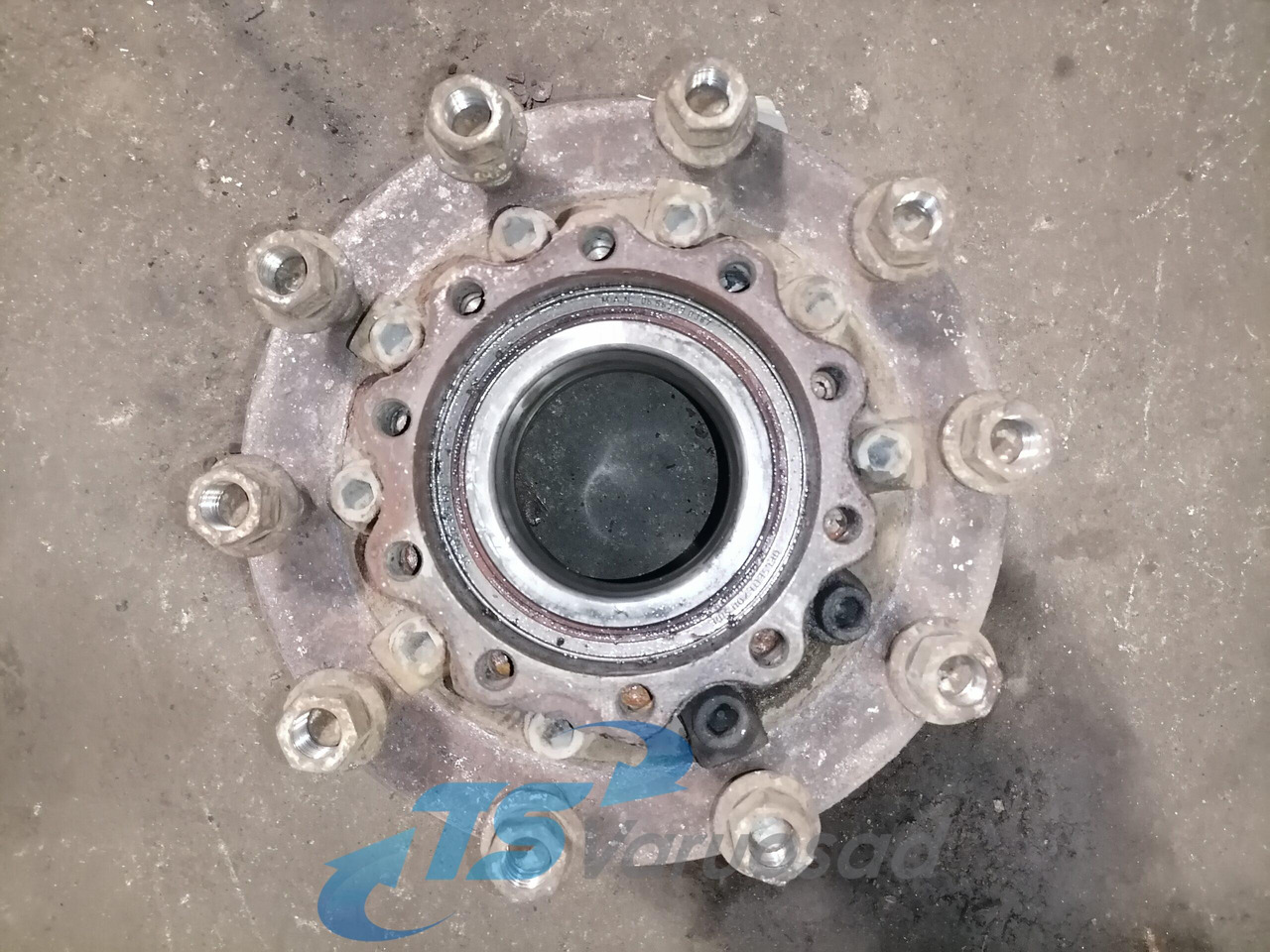 MAN Rear axel hub 81357010155 - Ступица за Камион: снимка 4 MAN Rear axel hub 81357010155 - Ступица за Камион: снимка 4