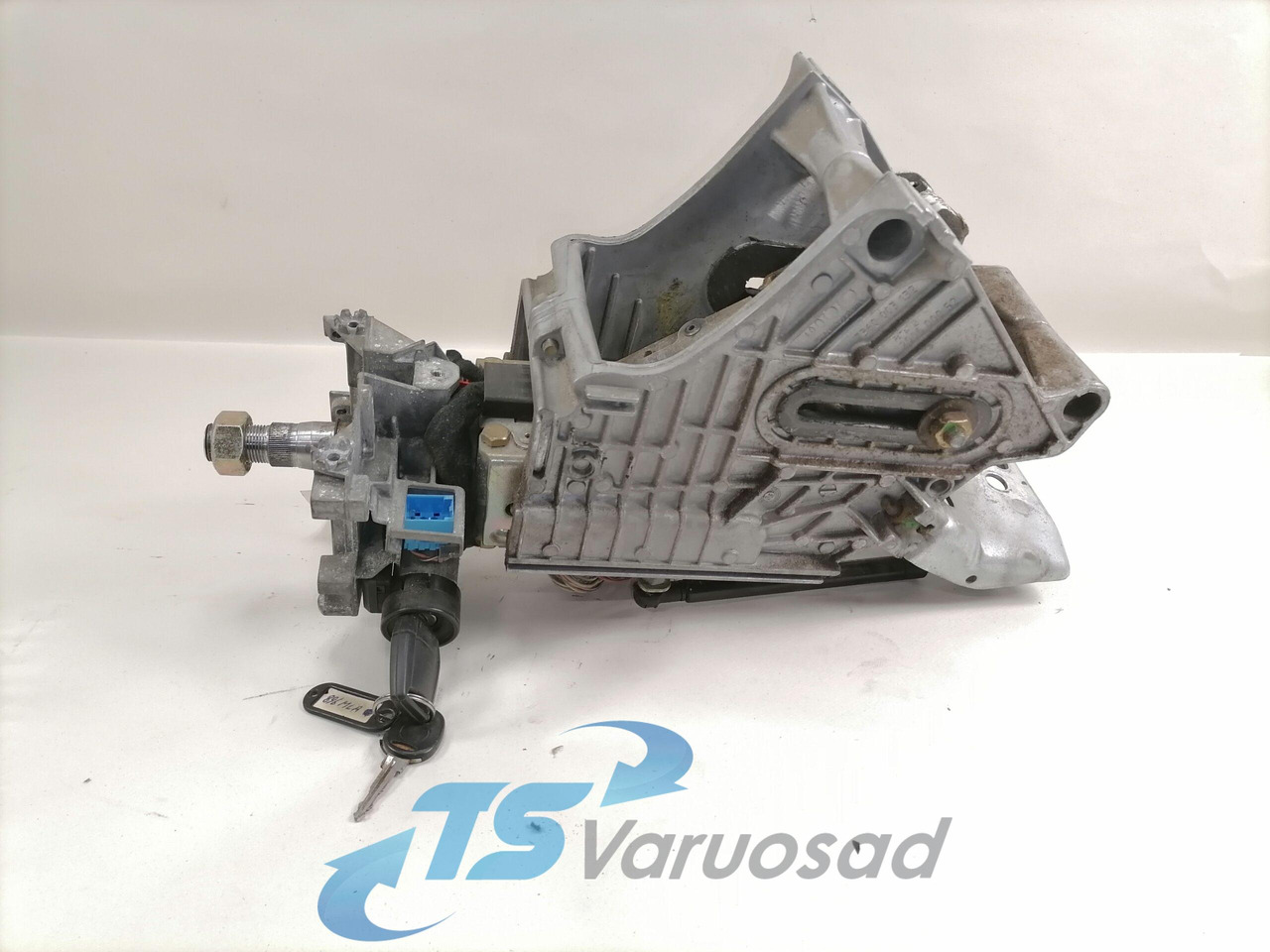 MAN Roolisammas 81461136235 - Кормилна колона за Камион: снимка 2 MAN Roolisammas 81461136235 - Кормилна колона за Камион: снимка 2