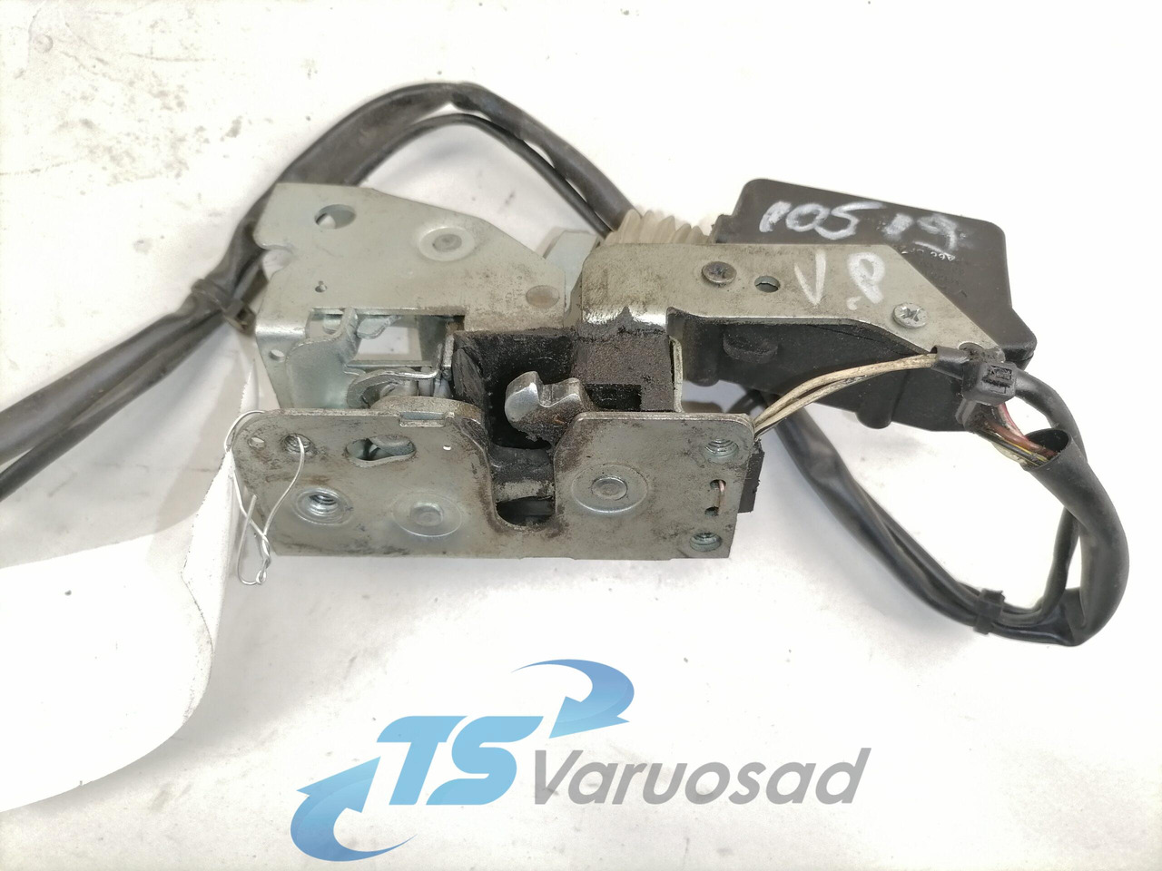 MAN Ukselukk, vasak 81626806121 - Врата и части за Камион: снимка 3 MAN Ukselukk, vasak 81626806121 - Врата и части за Камион: снимка 3