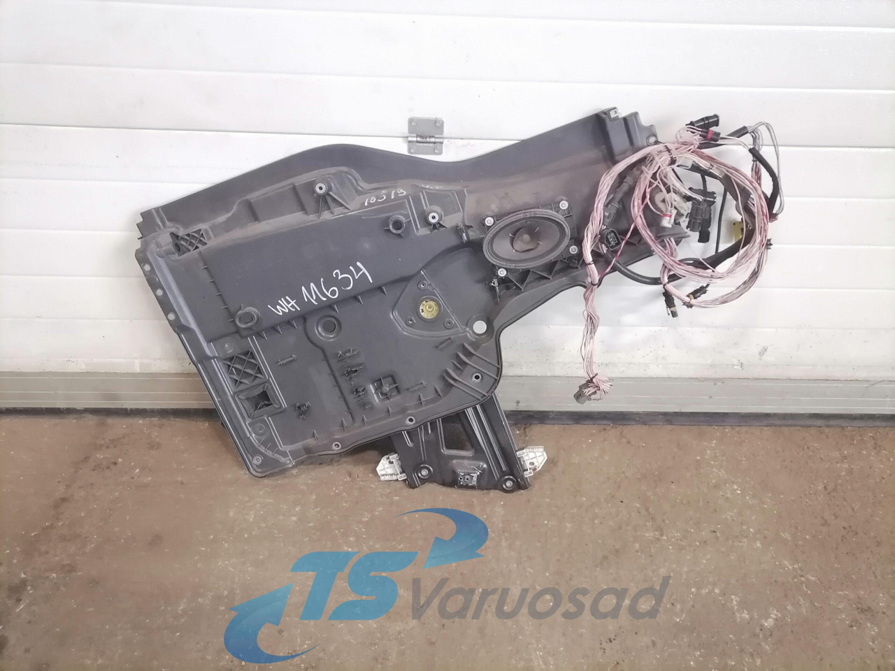 MAN window mechanism 81626456039 - Врата и части за Камион: снимка 1 MAN window mechanism 81626456039 - Врата и части за Камион: снимка 1