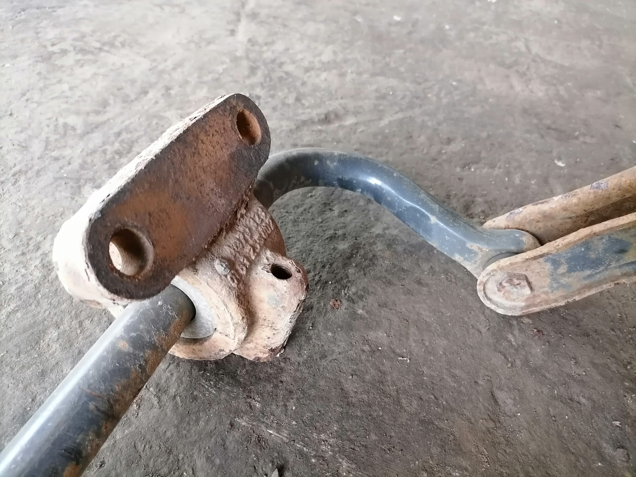 MB Anti-roll bar A9703200411 - Стабилизираща щанга за Камион: снимка 4 MB Anti-roll bar A9703200411 - Стабилизираща щанга за Камион: снимка 4