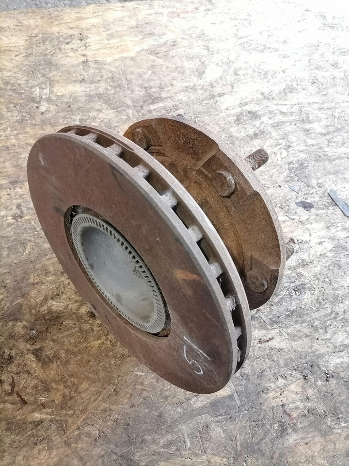 MB Atego truck with wheel hub A9703560301 - Универсална част за Камион: снимка 2 MB Atego truck with wheel hub A9703560301 - Универсална част за Камион: снимка 2