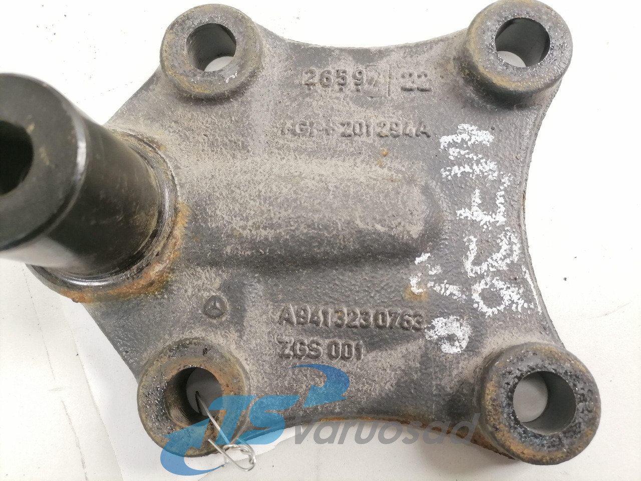 Mercedes-Benz Anti-roll bar bracket A9413230763 - Стабилизираща щанга за Камион: снимка 2 Mercedes-Benz Anti-roll bar bracket A9413230763 - Стабилизираща щанга за Камион: снимка 2