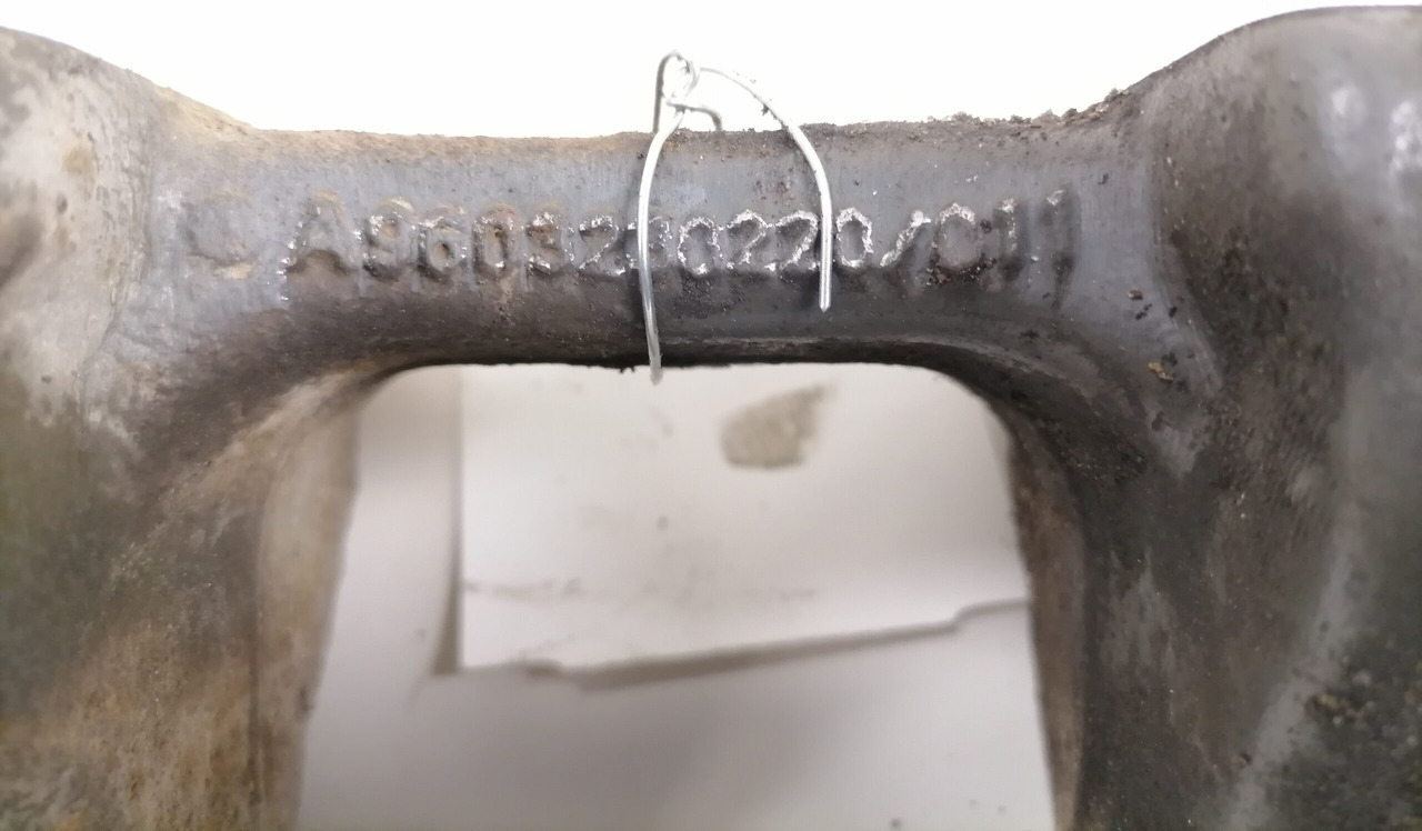 Mercedes-Benz Anti-roll bar bracket A9603230220 - Стабилизираща щанга за Камион: снимка 3 Mercedes-Benz Anti-roll bar bracket A9603230220 - Стабилизираща щанга за Камион: снимка 3
