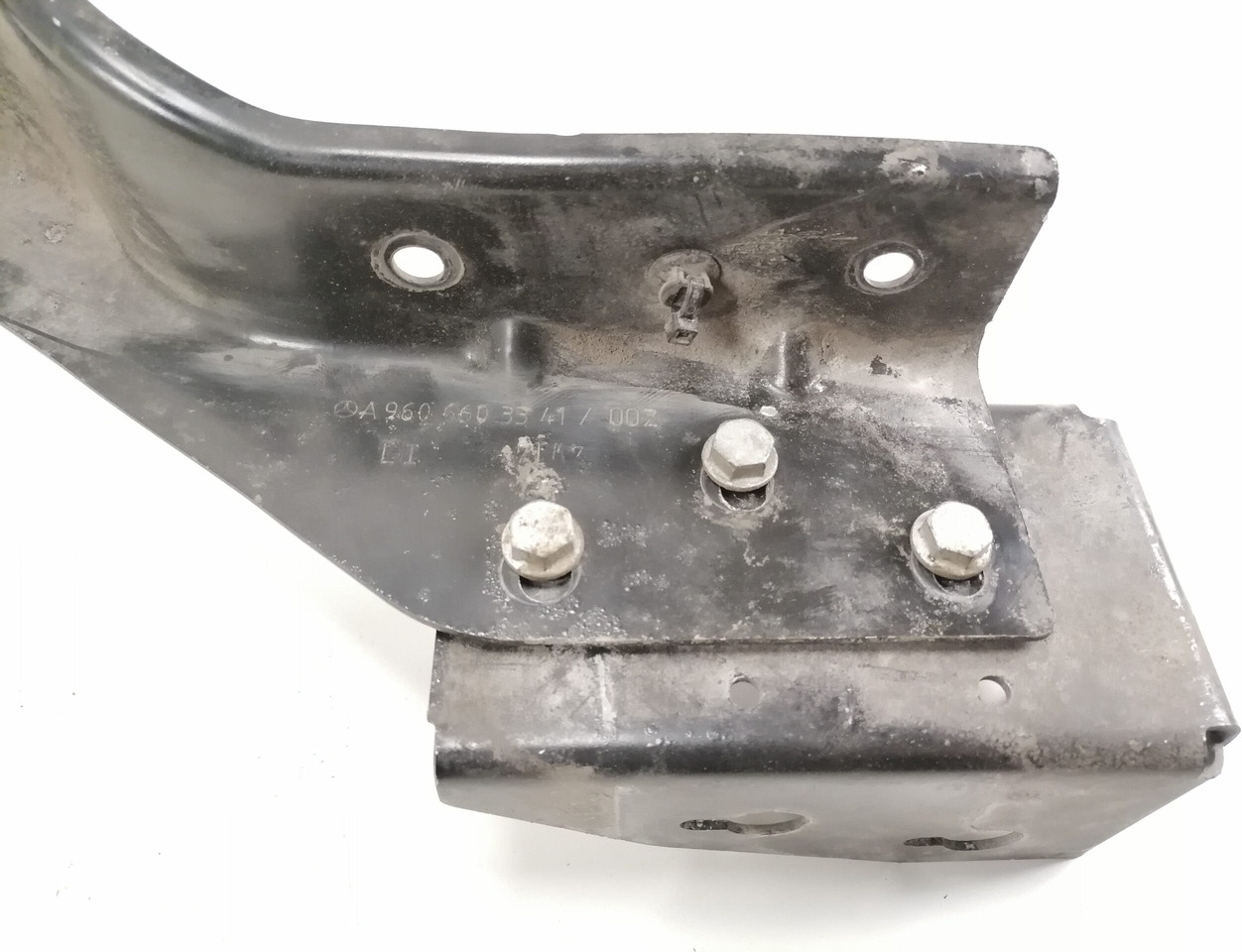 Mercedes-Benz Bracket A9606603341 - Рама/ Шаси за Камион: снимка 2 Mercedes-Benz Bracket A9606603341 - Рама/ Шаси за Камион: снимка 2