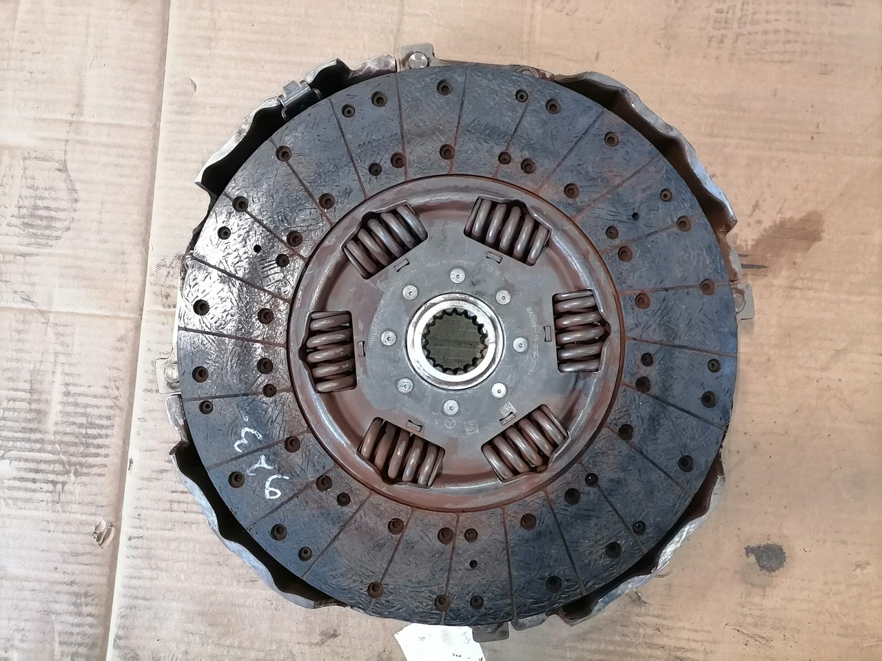 Mercedes-Benz Clutch A0102508804 - Съединител и части за Камион: снимка 2 Mercedes-Benz Clutch A0102508804 - Съединител и части за Камион: снимка 2