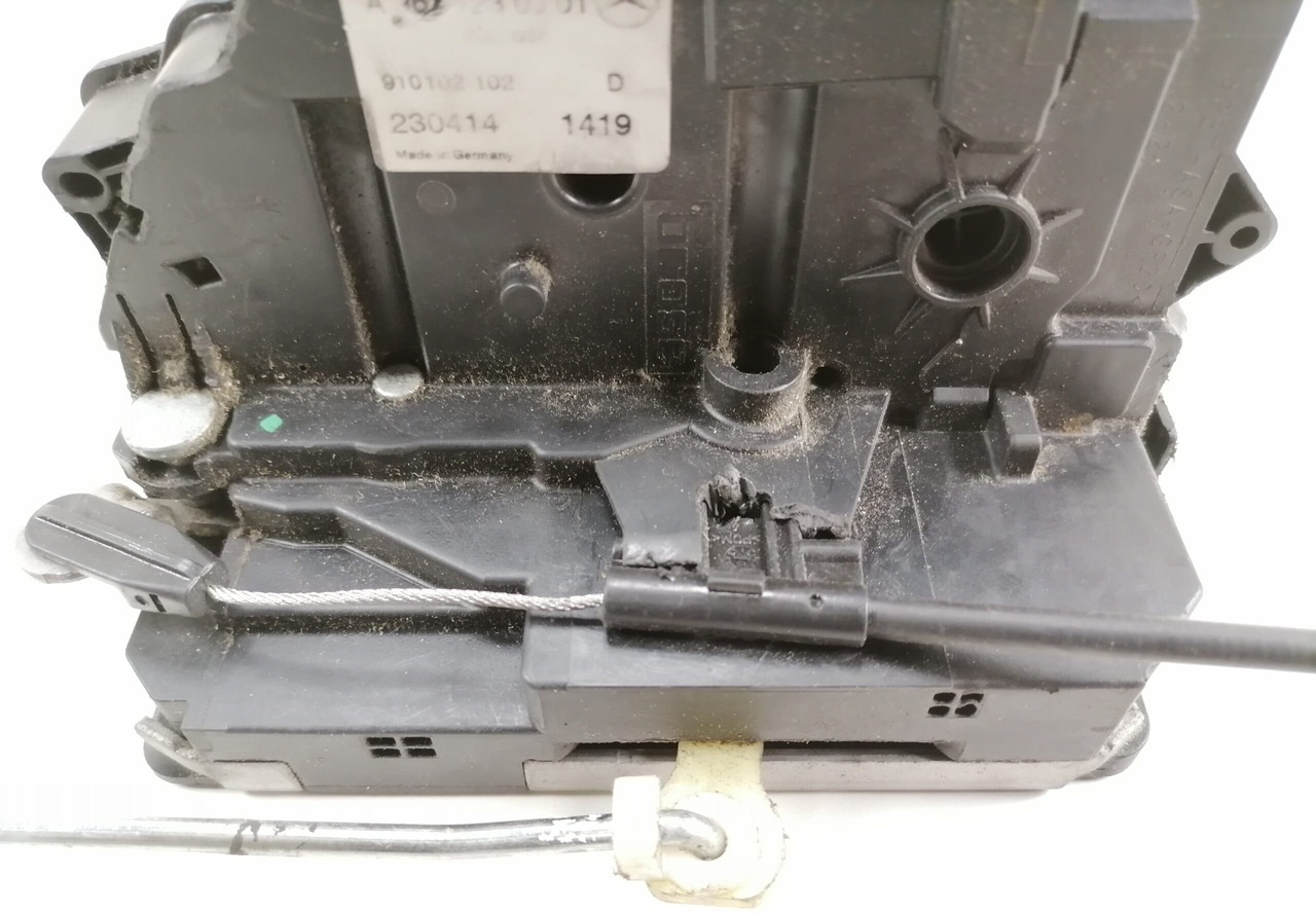 Mercedes-Benz Door lock A9607230001 - Врата и части за Камион: снимка 5 Mercedes-Benz Door lock A9607230001 - Врата и части за Камион: снимка 5