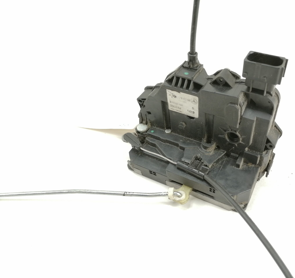 Mercedes-Benz Door lock A9607230001 - Врата и части за Камион: снимка 2 Mercedes-Benz Door lock A9607230001 - Врата и части за Камион: снимка 2