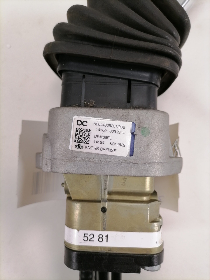 Mercedes-Benz Handbrake control lever A0044305281 - Универсална част за Камион: снимка 2 Mercedes-Benz Handbrake control lever A0044305281 - Универсална част за Камион: снимка 2