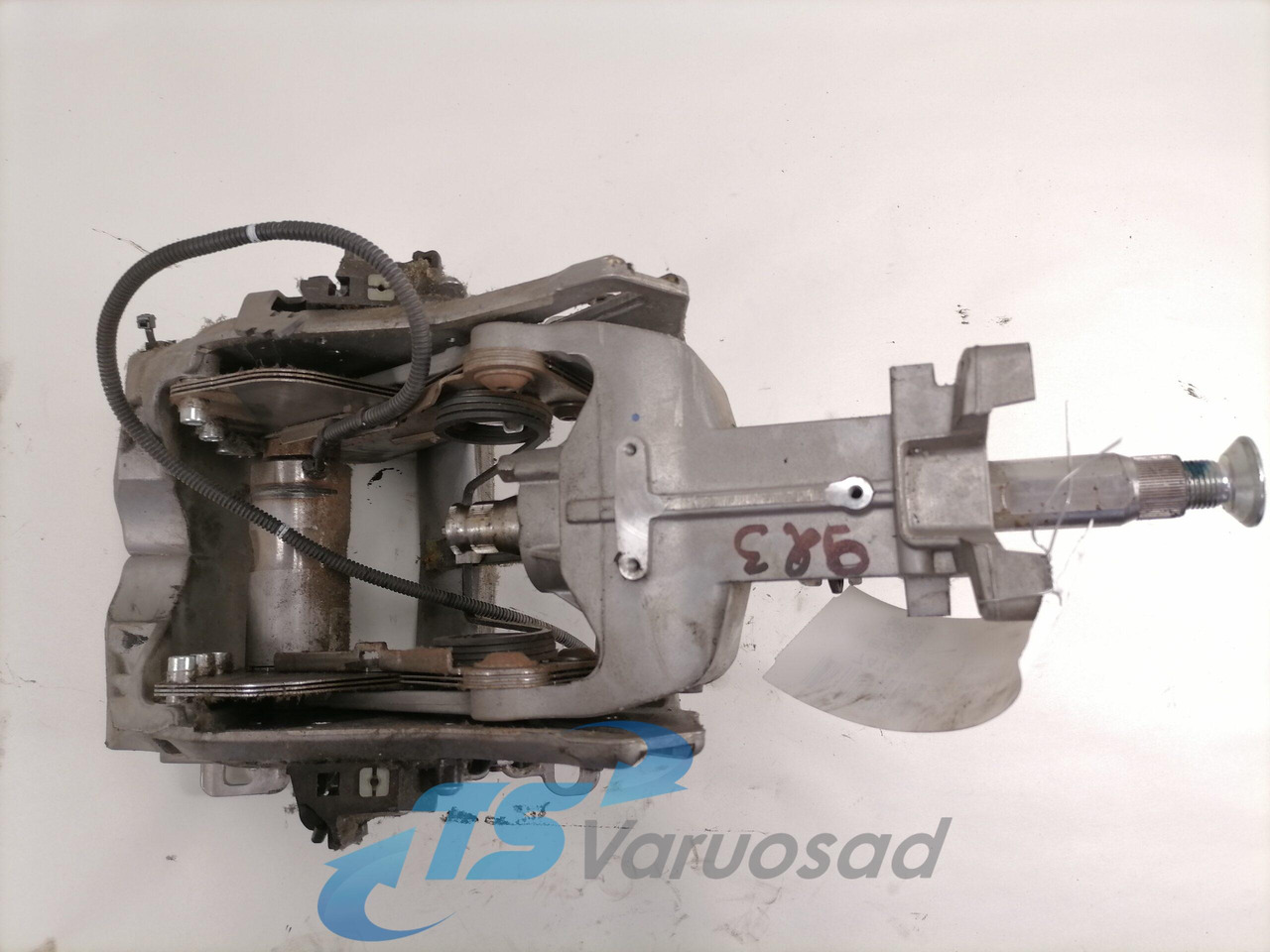 Mercedes-Benz Roolisammas A9604600816 - Кормилна колона за Камион: снимка 5 Mercedes-Benz Roolisammas A9604600816 - Кормилна колона за Камион: снимка 5