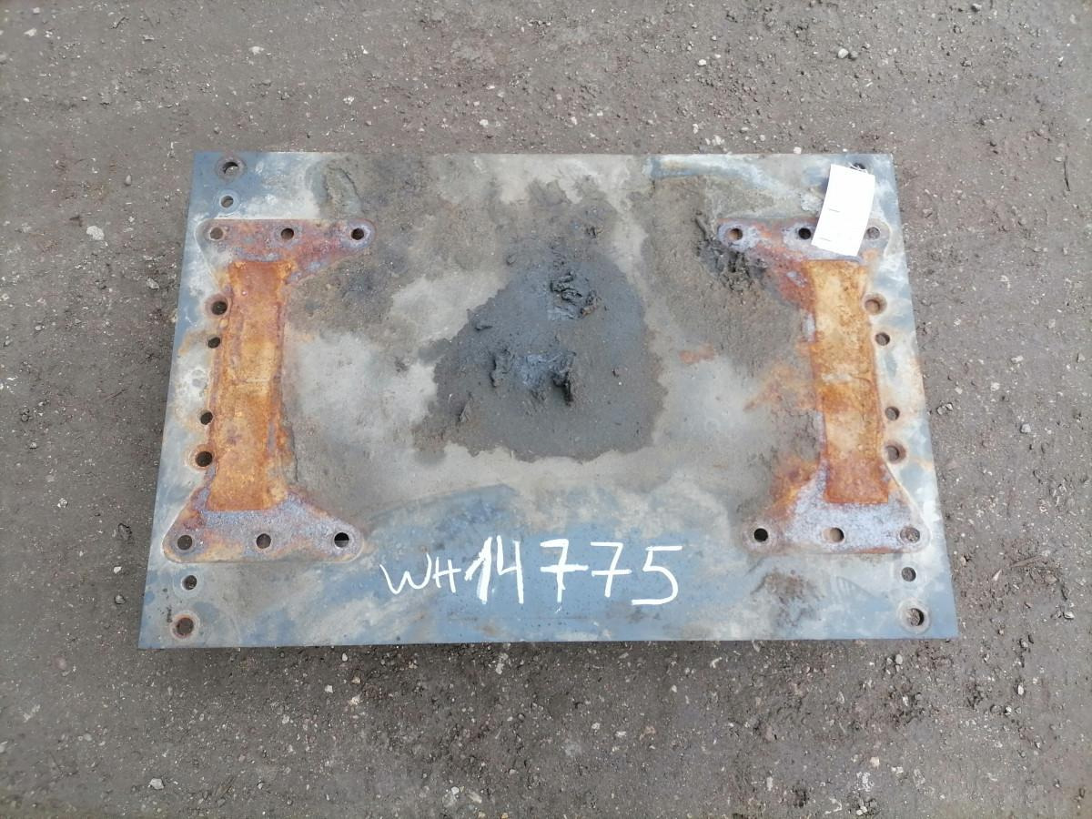 Mercedes-Benz Saddle plate A0003152521 - Седло за Камион: снимка 3 Mercedes-Benz Saddle plate A0003152521 - Седло за Камион: снимка 3