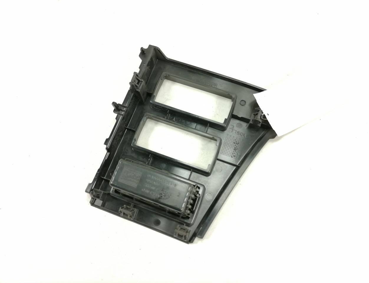 Mercedes-Benz Salongi plastik A9606802607 - Универсална част за Камион: снимка 2 Mercedes-Benz Salongi plastik A9606802607 - Универсална част за Камион: снимка 2