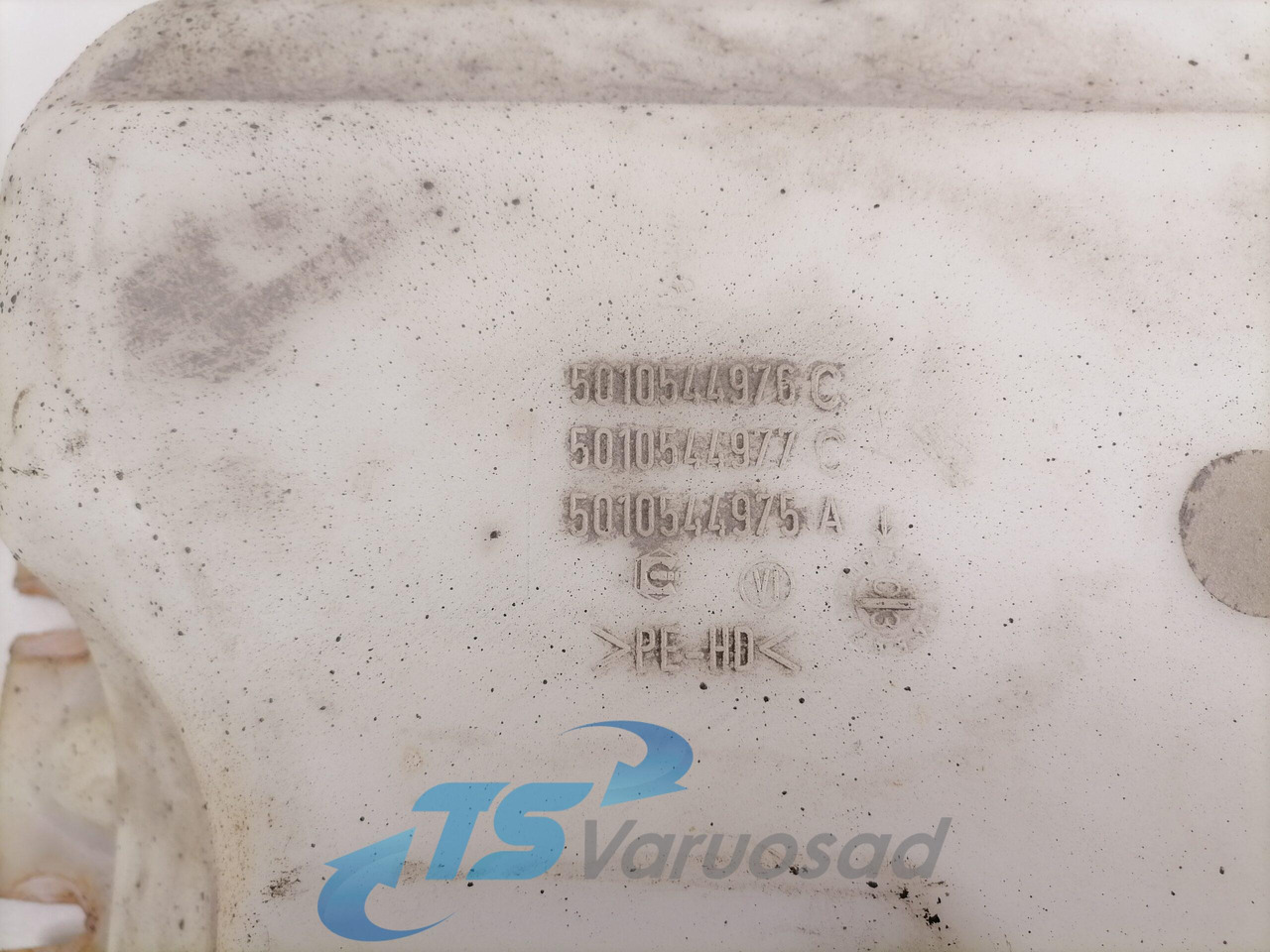 Renault Windscreen washer fluid tank 5010544976 - Чистачка за Камион: снимка 4 Renault Windscreen washer fluid tank 5010544976 - Чистачка за Камион: снимка 4