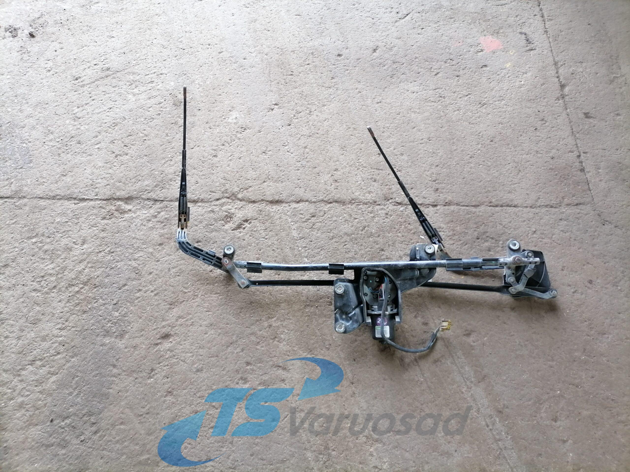 Renault Wiper frame 5010623531 - Чистачка за Камион: снимка 2 Renault Wiper frame 5010623531 - Чистачка за Камион: снимка 2