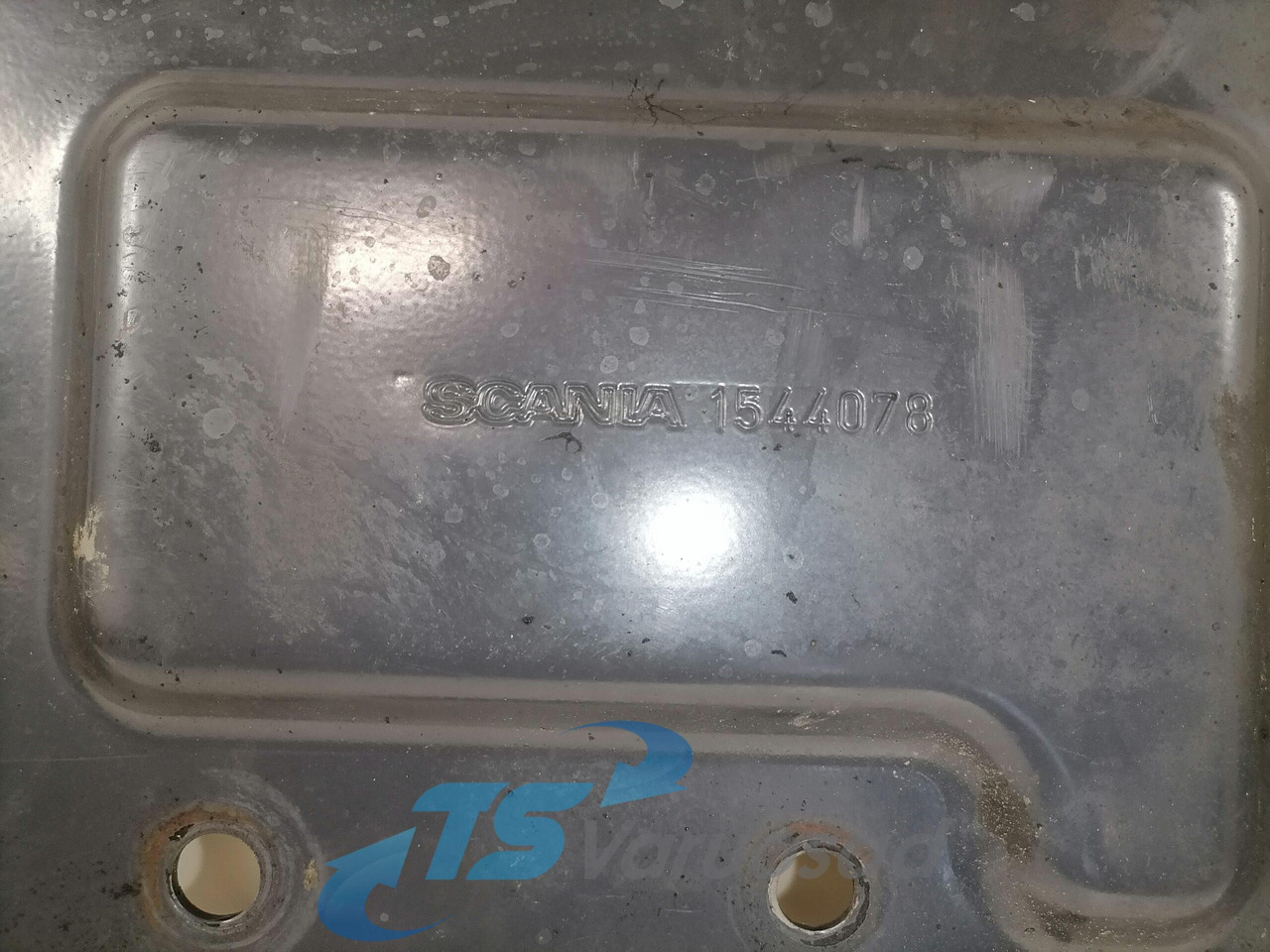 Scania Air dryer carrier plate 1544078 - Спирачен клапан за Камион: снимка 2 Scania Air dryer carrier plate 1544078 - Спирачен клапан за Камион: снимка 2