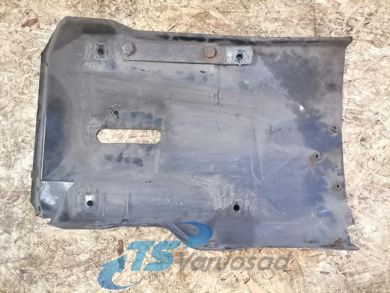 Scania Air filter housing carrier 1741549 - Всмукателна система за Камион: снимка 3 Scania Air filter housing carrier 1741549 - Всмукателна система за Камион: снимка 3
