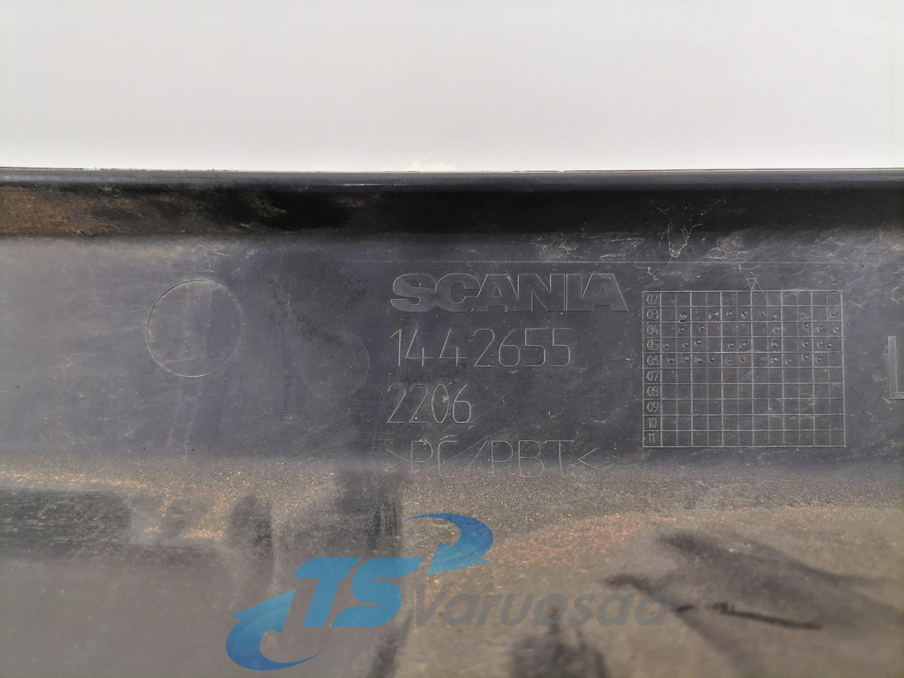 Scania Astmelaua plastik kate, ülemine vasak 1442655 - Cтъпало за Камион: снимка 3 Scania Astmelaua plastik kate, ülemine vasak 1442655 - Cтъпало за Камион: снимка 3