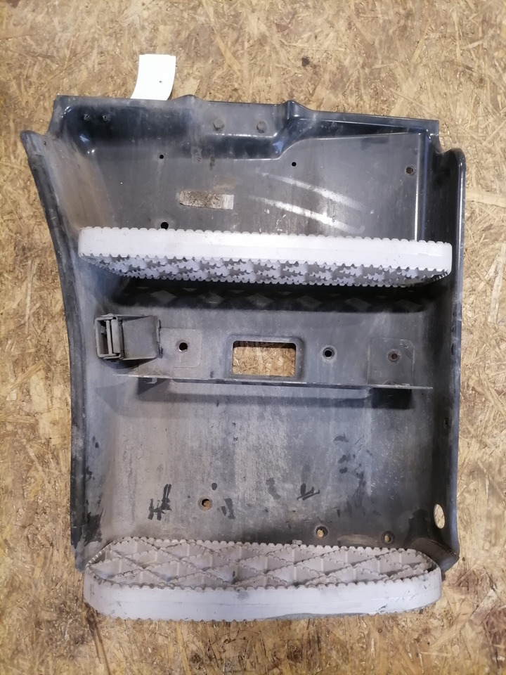 Scania Astmelaua u-plekk, parem 1854228 - Cтъпало за Камион: снимка 2 Scania Astmelaua u-plekk, parem 1854228 - Cтъпало за Камион: снимка 2