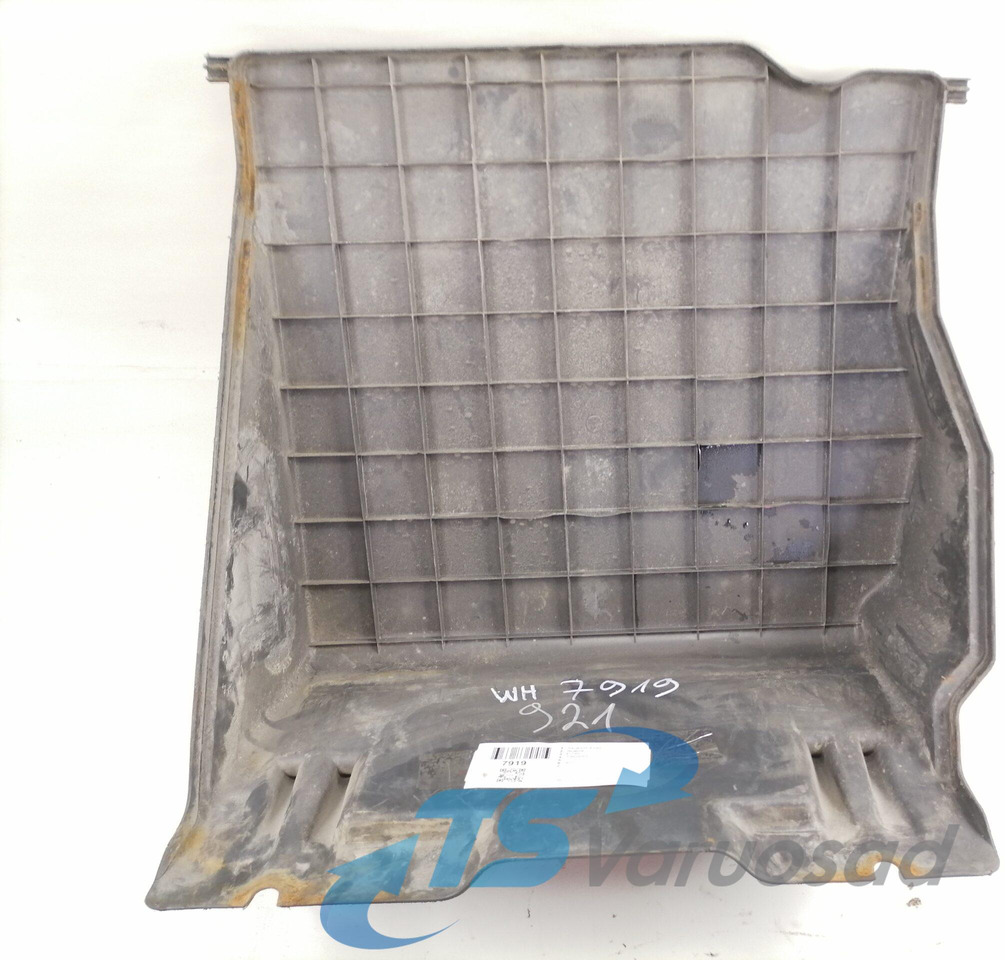 Scania Battery cover 1362693 - Акумулатор за Камион: снимка 3 Scania Battery cover 1362693 - Акумулатор за Камион: снимка 3