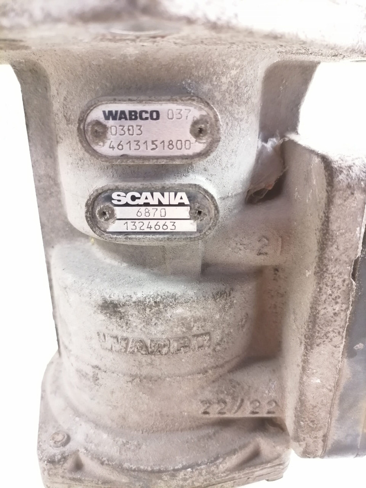 Scania Brake pressure control 1324663 - Спирачен клапан за Камион: снимка 2 Scania Brake pressure control 1324663 - Спирачен клапан за Камион: снимка 2