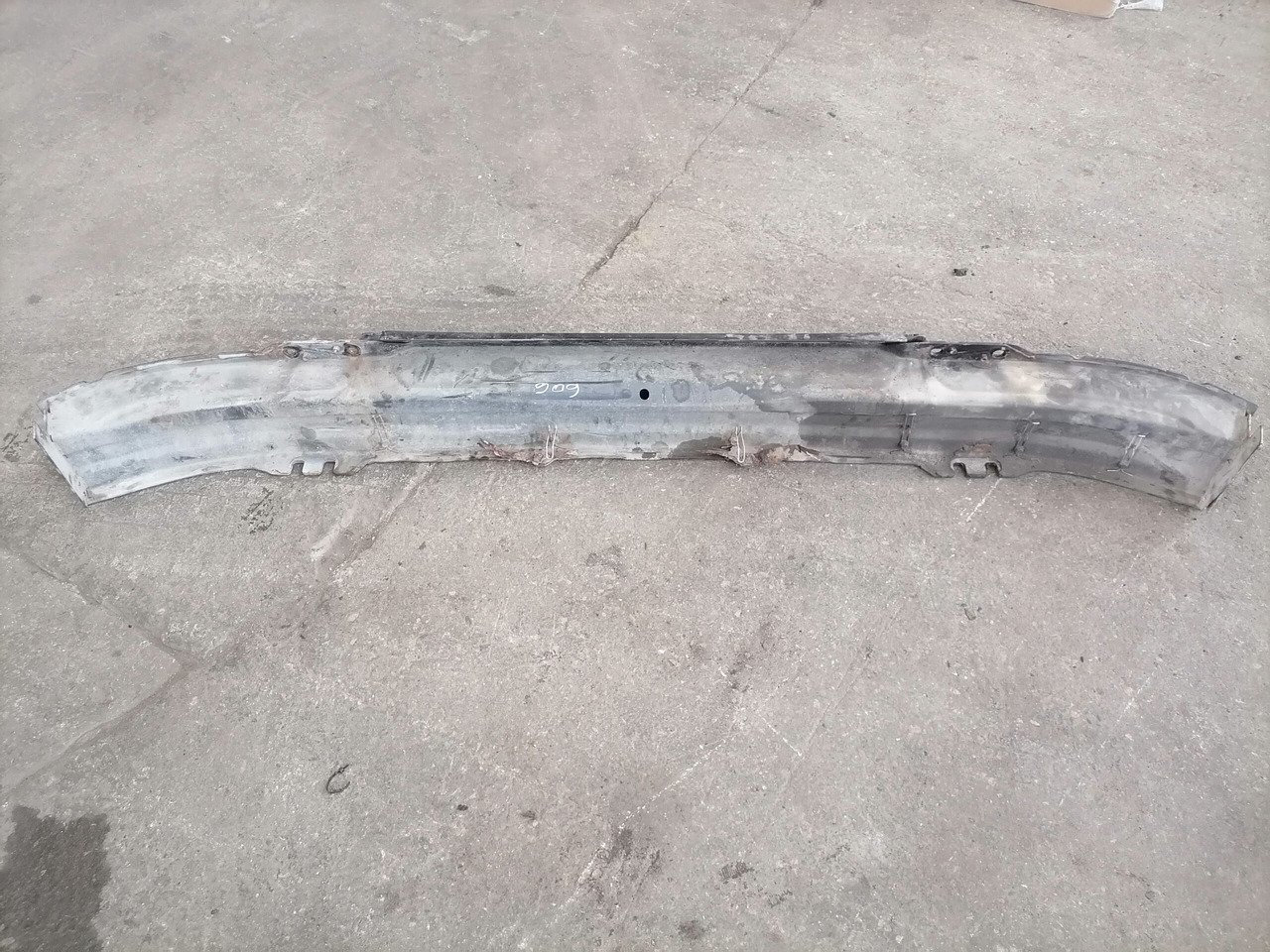 Scania Bumper 1736656 - Броня за Камион: снимка 5 Scania Bumper 1736656 - Броня за Камион: снимка 5