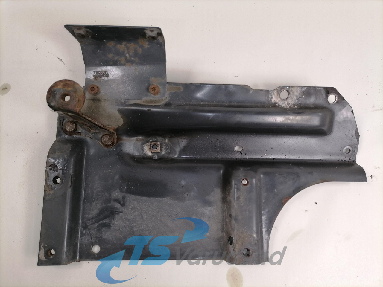 Scania Bumper bracket 1431583 - Броня за Камион: снимка 2 Scania Bumper bracket 1431583 - Броня за Камион: снимка 2
