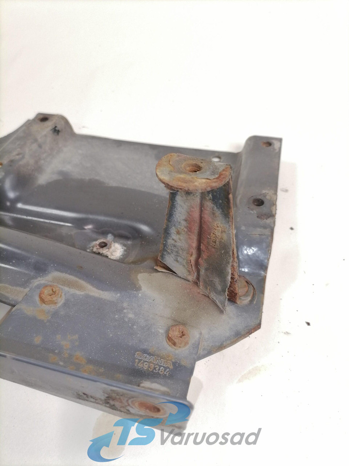 Scania Bumper bracket 1431583 - Броня за Камион: снимка 4 Scania Bumper bracket 1431583 - Броня за Камион: снимка 4