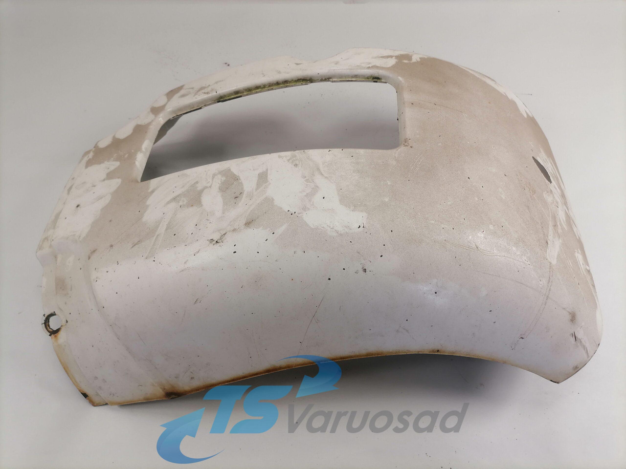 Scania Bumper cover 1324597 - Ъгъл на бронята за Камион: снимка 2 Scania Bumper cover 1324597 - Ъгъл на бронята за Камион: снимка 2