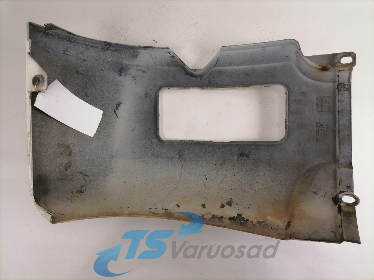 Scania Bumper cover 1324597 - Ъгъл на бронята за Камион: снимка 3 Scania Bumper cover 1324597 - Ъгъл на бронята за Камион: снимка 3