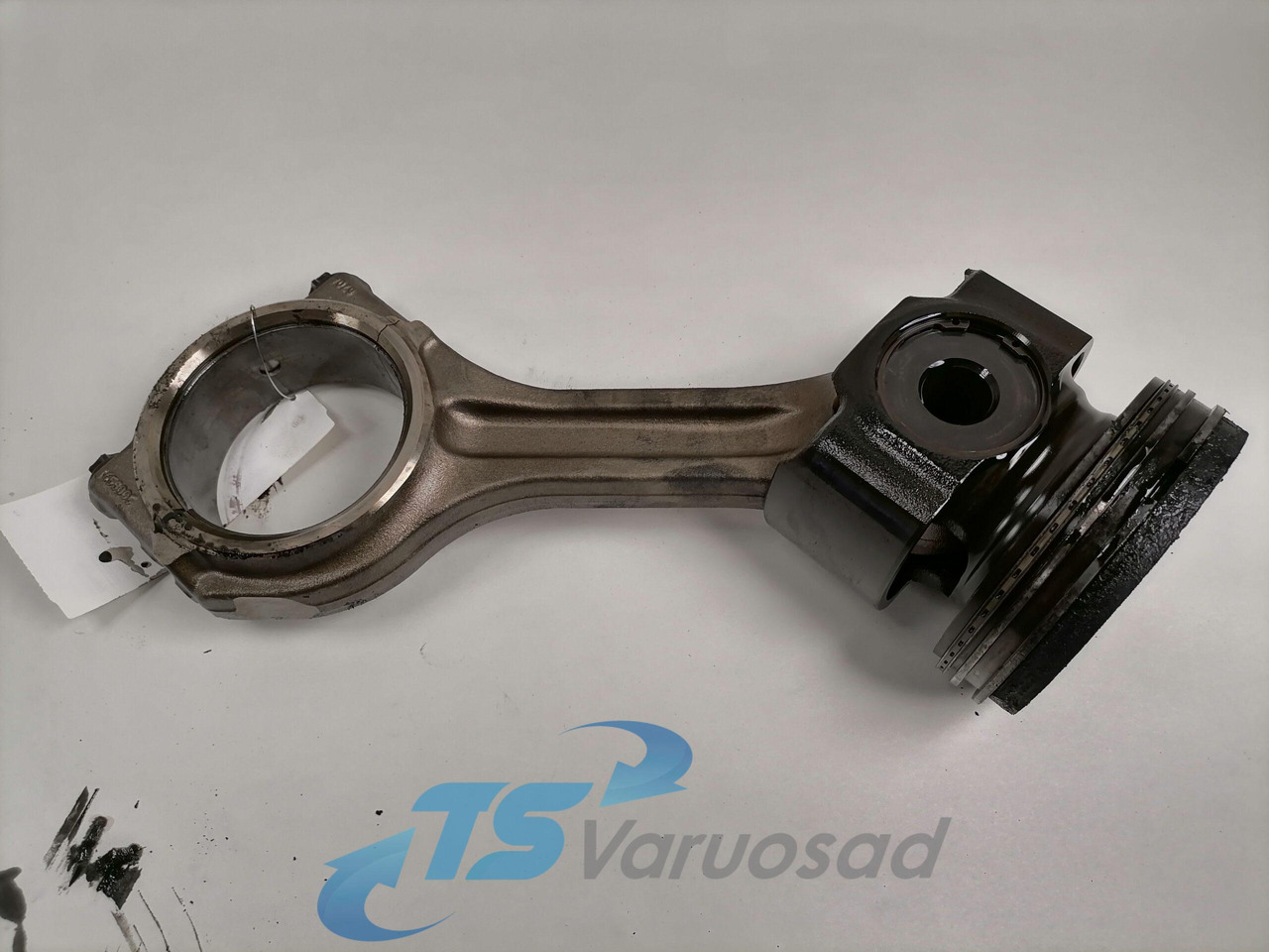 Scania Connecting rod + piston 2190306 - Бутало/ Пръстени/ Втулки за Камион: снимка 3 Scania Connecting rod + piston 2190306 - Бутало/ Пръстени/ Втулки за Камион: снимка 3