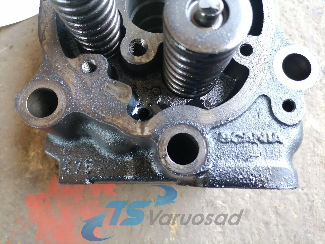 Scania Cylinder head, XPI 1874583 - Глава на блока за Камион: снимка 3 Scania Cylinder head, XPI 1874583 - Глава на блока за Камион: снимка 3