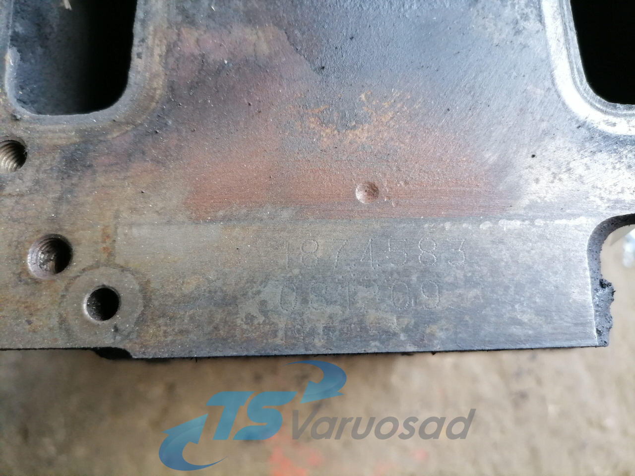 Scania Cylinder head, XPI 1874583 - Глава на блока за Камион: снимка 3 Scania Cylinder head, XPI 1874583 - Глава на блока за Камион: снимка 3