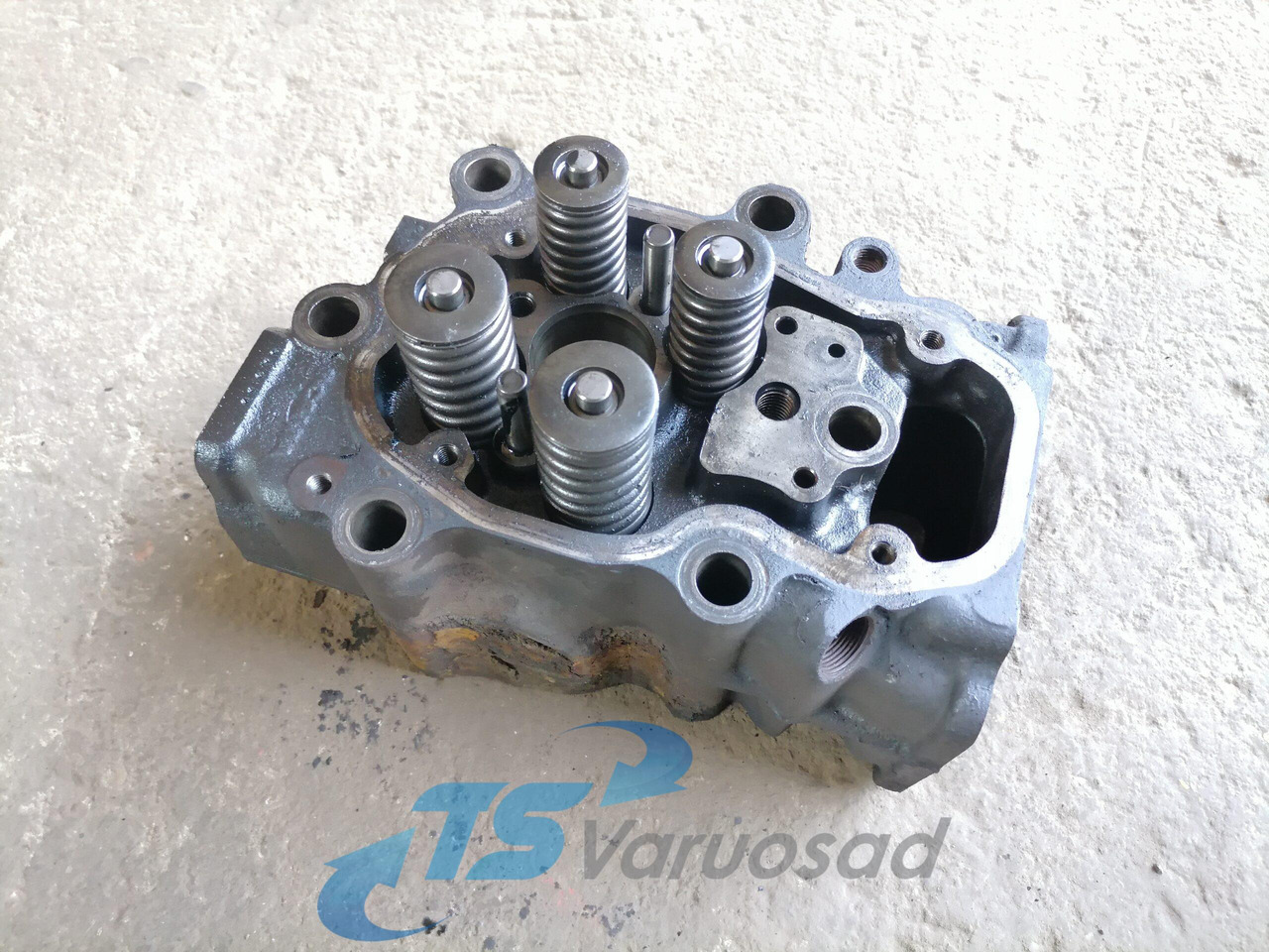 Scania Cylinder head, XPI 1874583 - Глава на блока за Камион: снимка 1 Scania Cylinder head, XPI 1874583 - Глава на блока за Камион: снимка 1