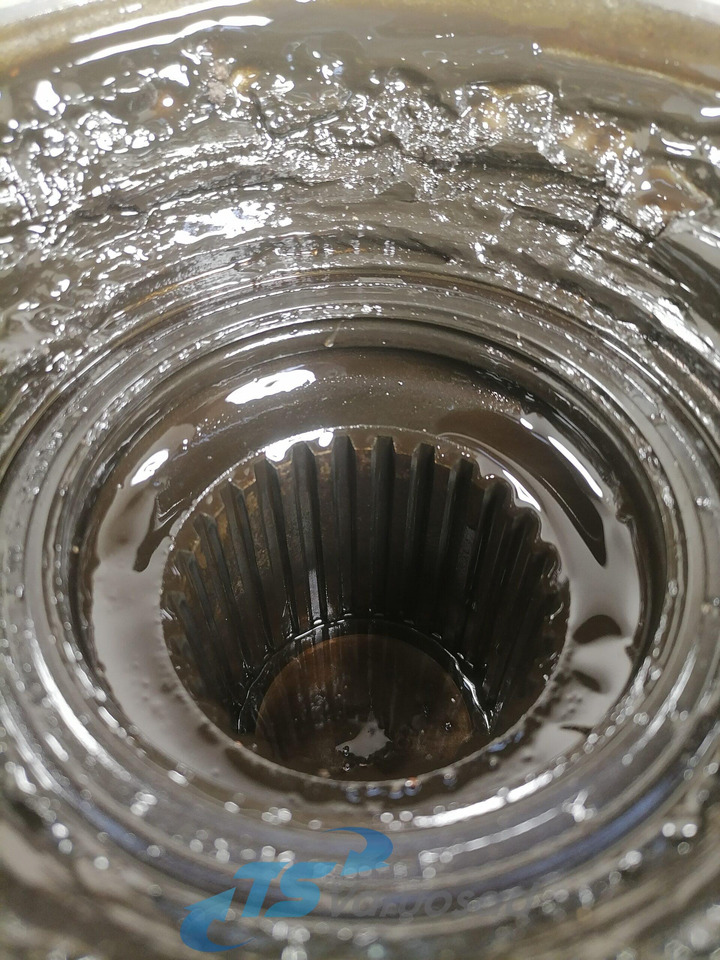 Scania Drive shaft cover 1539231 - Полуоска за Камион: снимка 3 Scania Drive shaft cover 1539231 - Полуоска за Камион: снимка 3