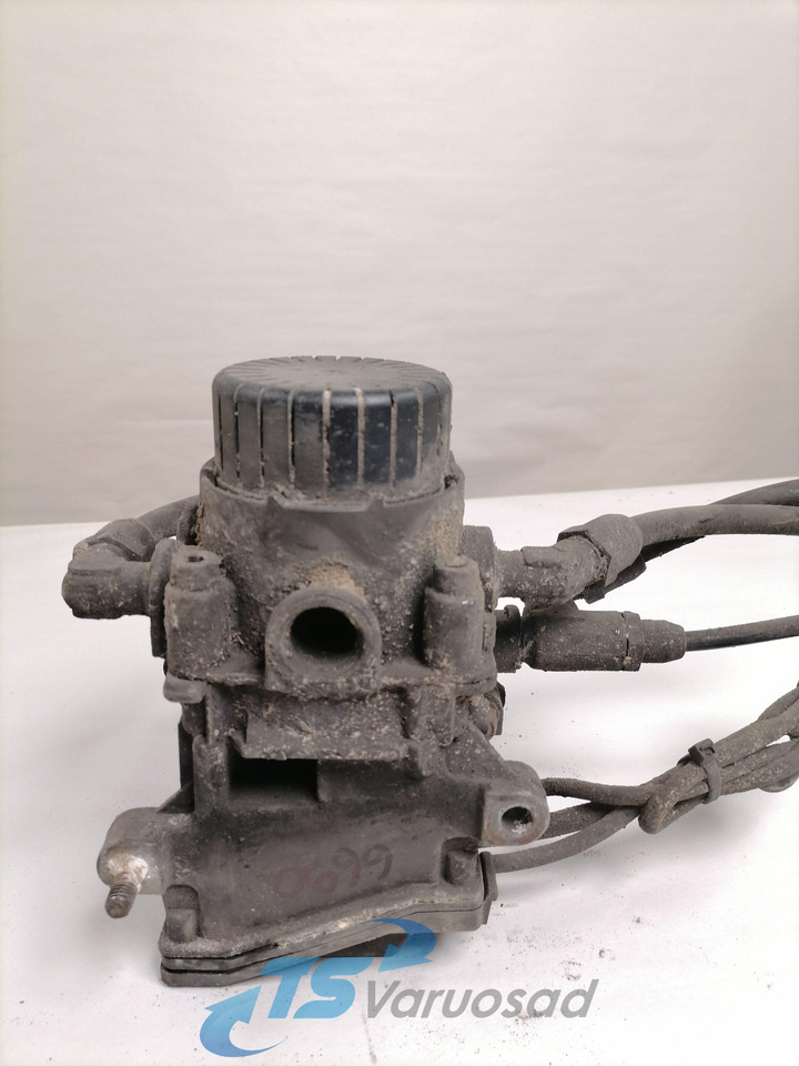 Scania EBS brake valve 1499799 - Спирачен клапан за Камион: снимка 1 Scania EBS brake valve 1499799 - Спирачен клапан за Камион: снимка 1