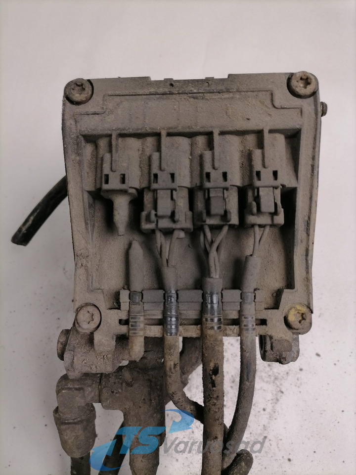 Scania EBS brake valve 1499799 - Спирачен клапан за Камион: снимка 4 Scania EBS brake valve 1499799 - Спирачен клапан за Камион: снимка 4